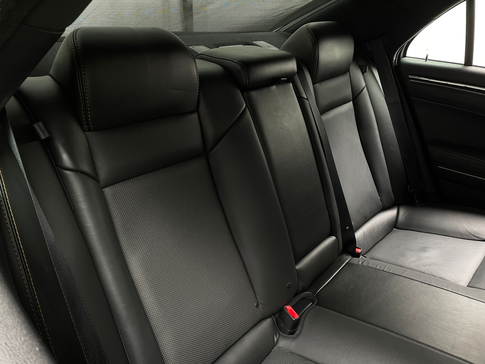 Thumbnail: 2018 Chrysler 300 - 5