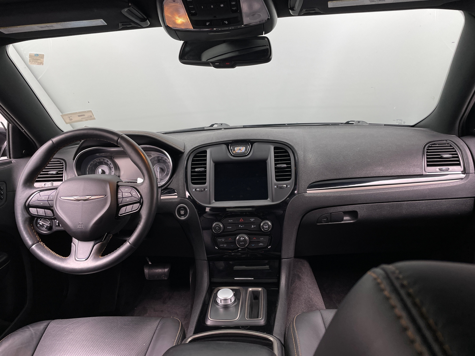 Thumbnail: 2018 Chrysler 300 - 2