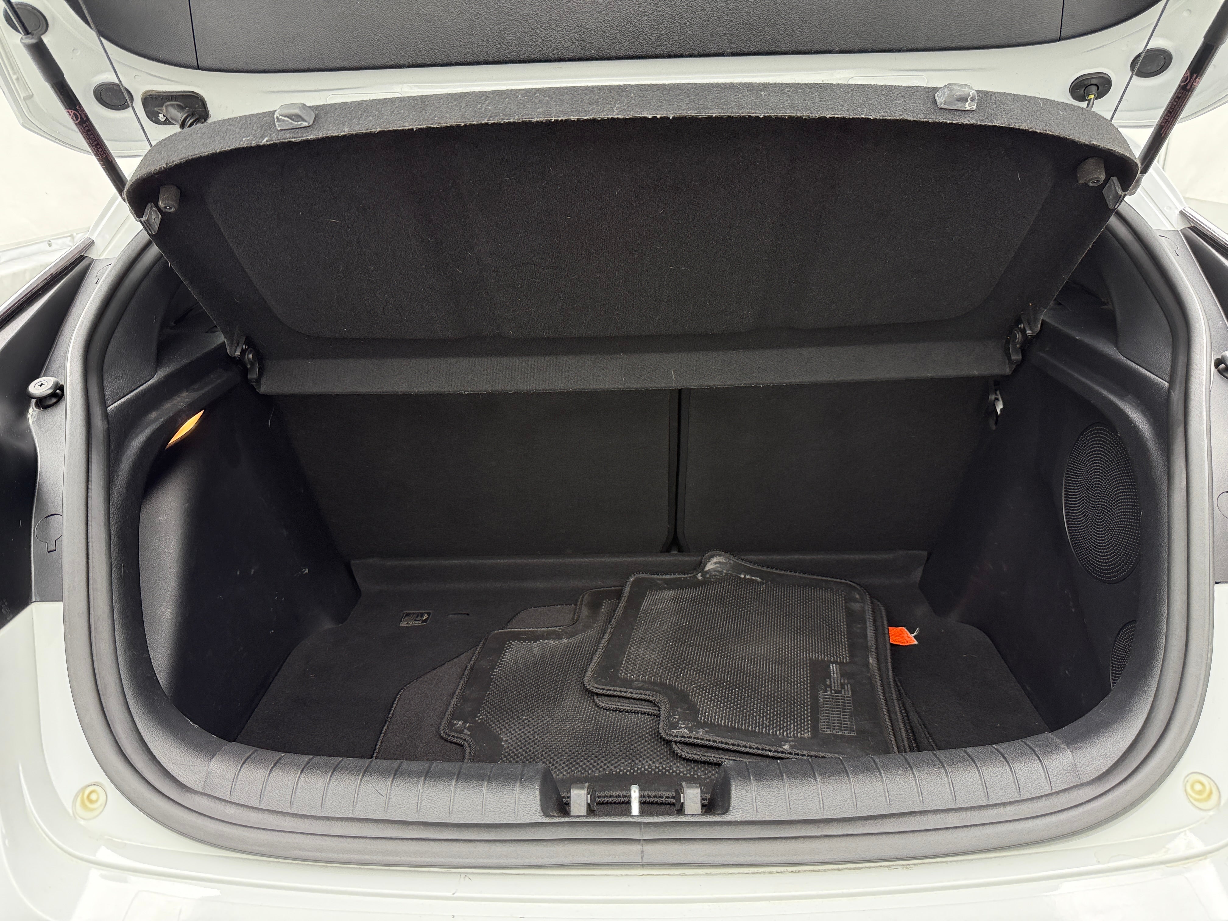 2019 Hyundai Veloster Premium 5