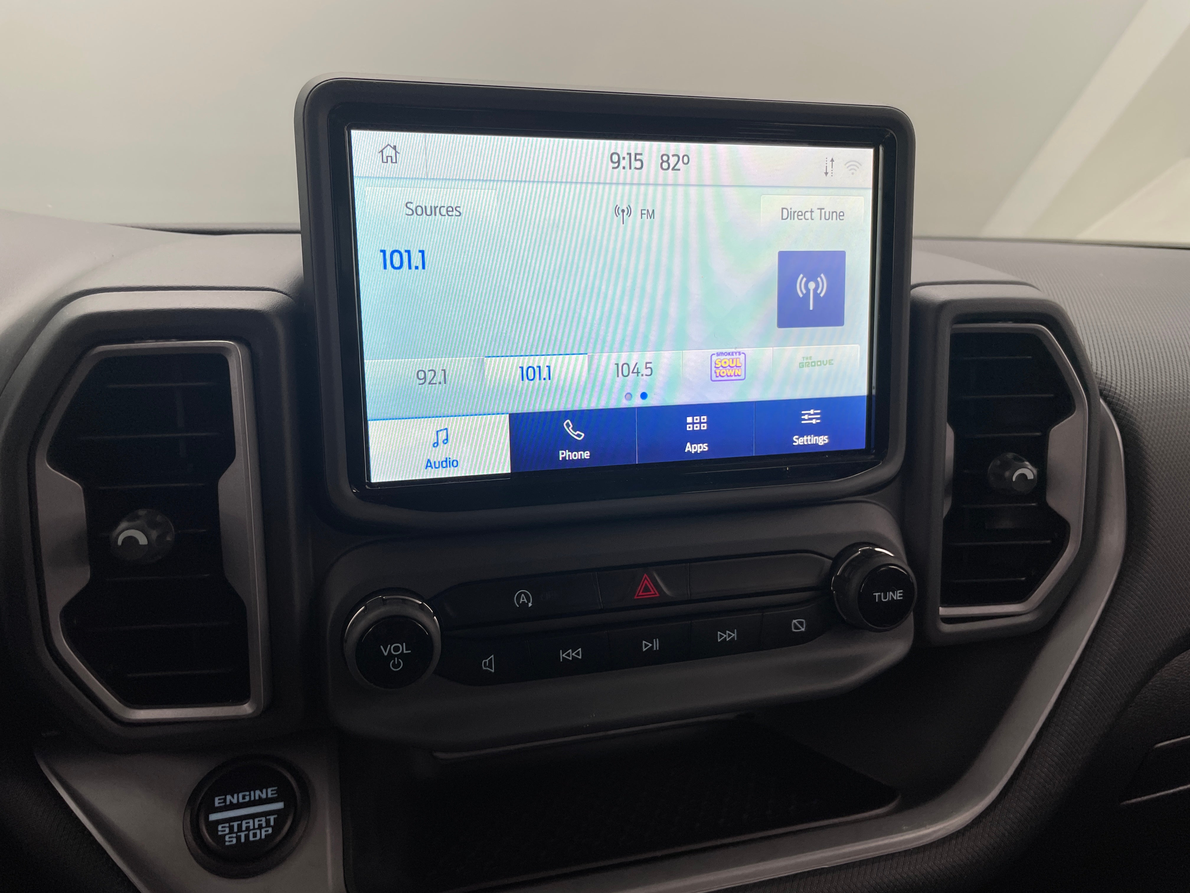 Thumbnail: 2021 Ford Bronco Sport - 3