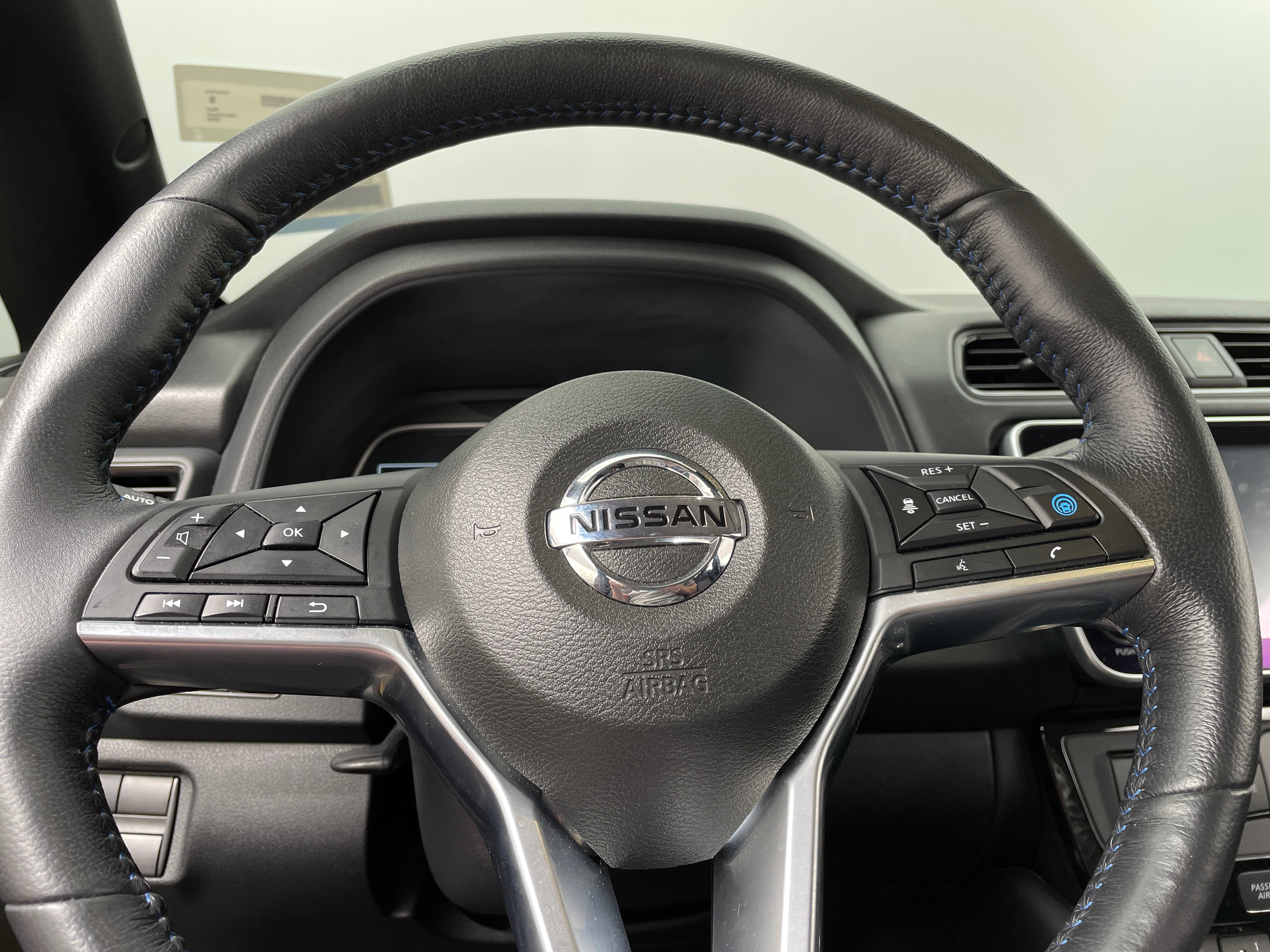 2020 Nissan Leaf SV Plus 5