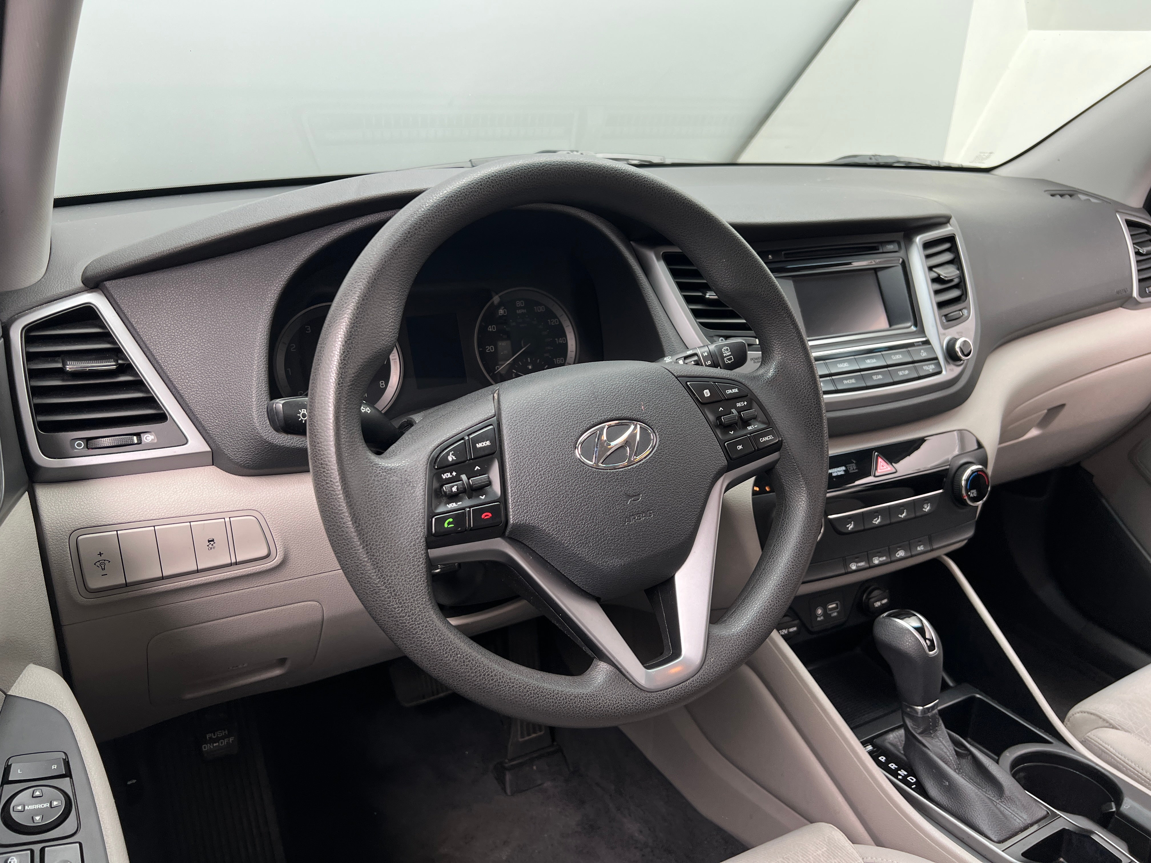 Thumbnail: 2016 Hyundai Tucson - 5