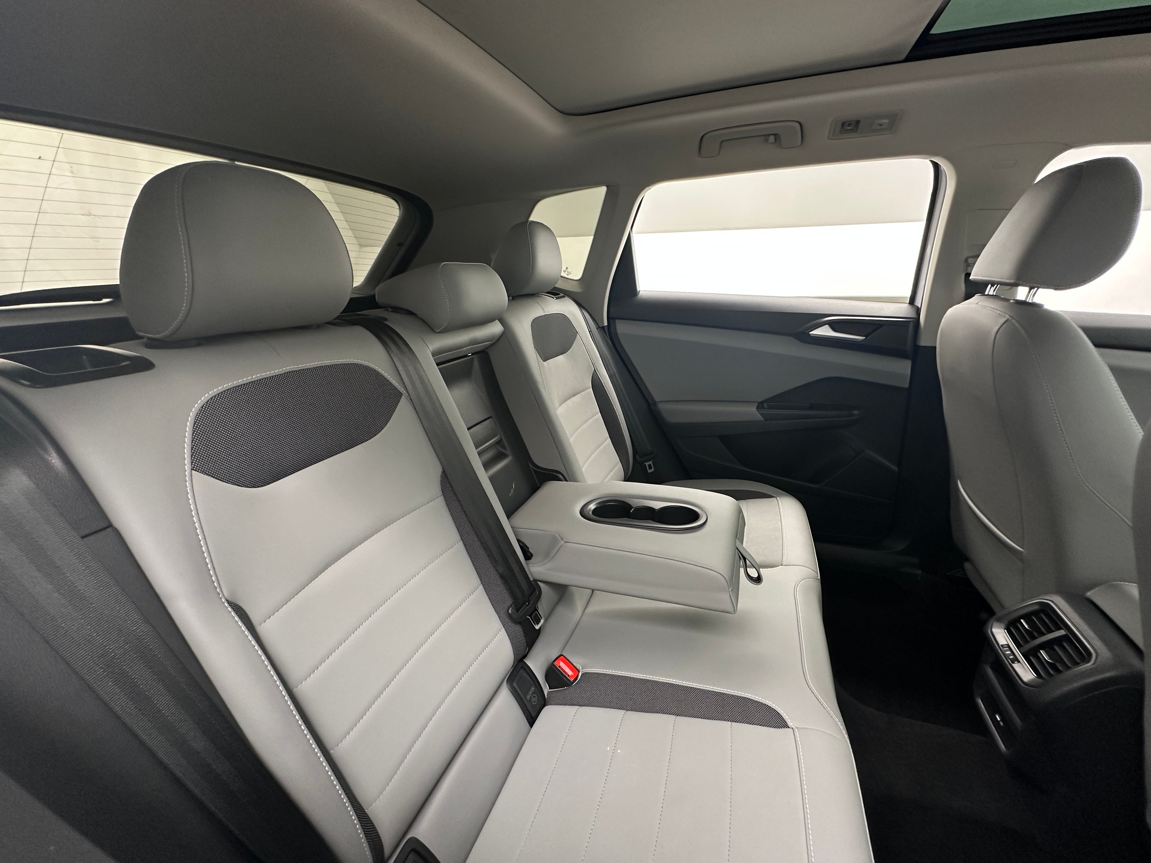 2022 Volkswagen Taos SE 5