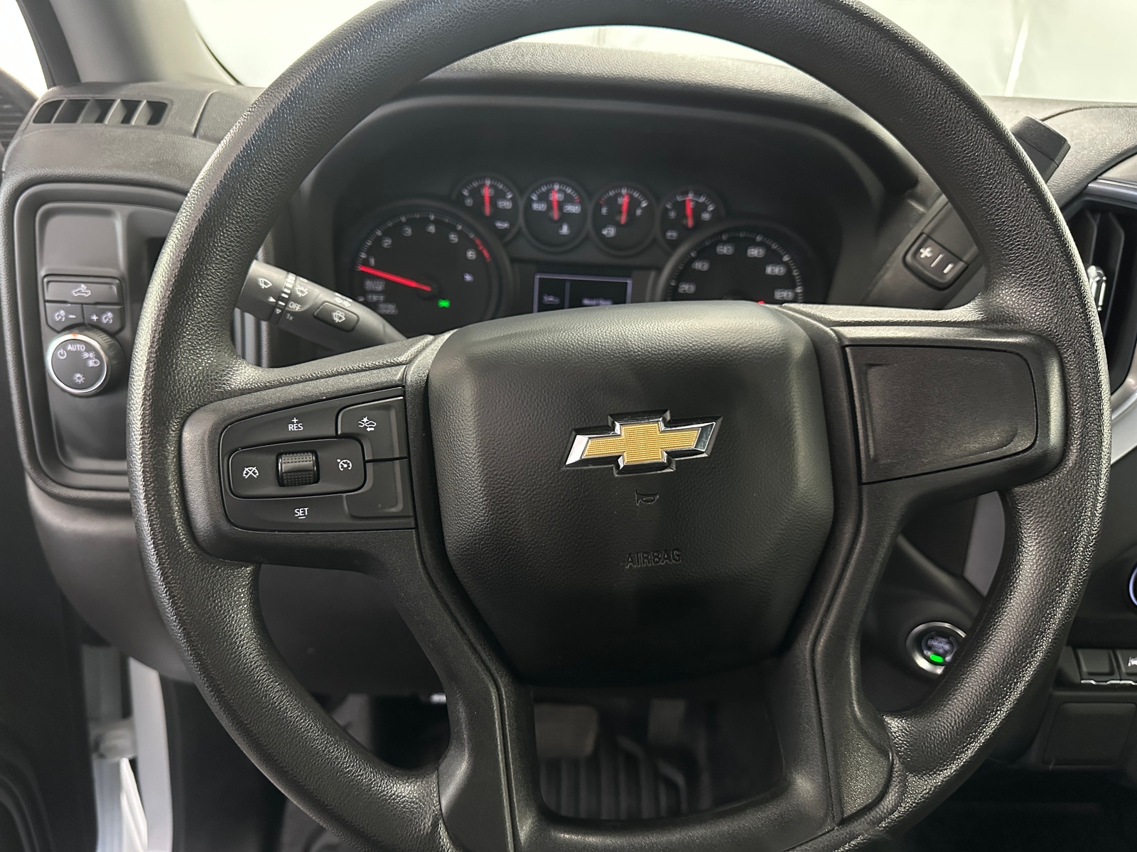 Thumbnail: 2024 Chevrolet Silverado 1500 - 5