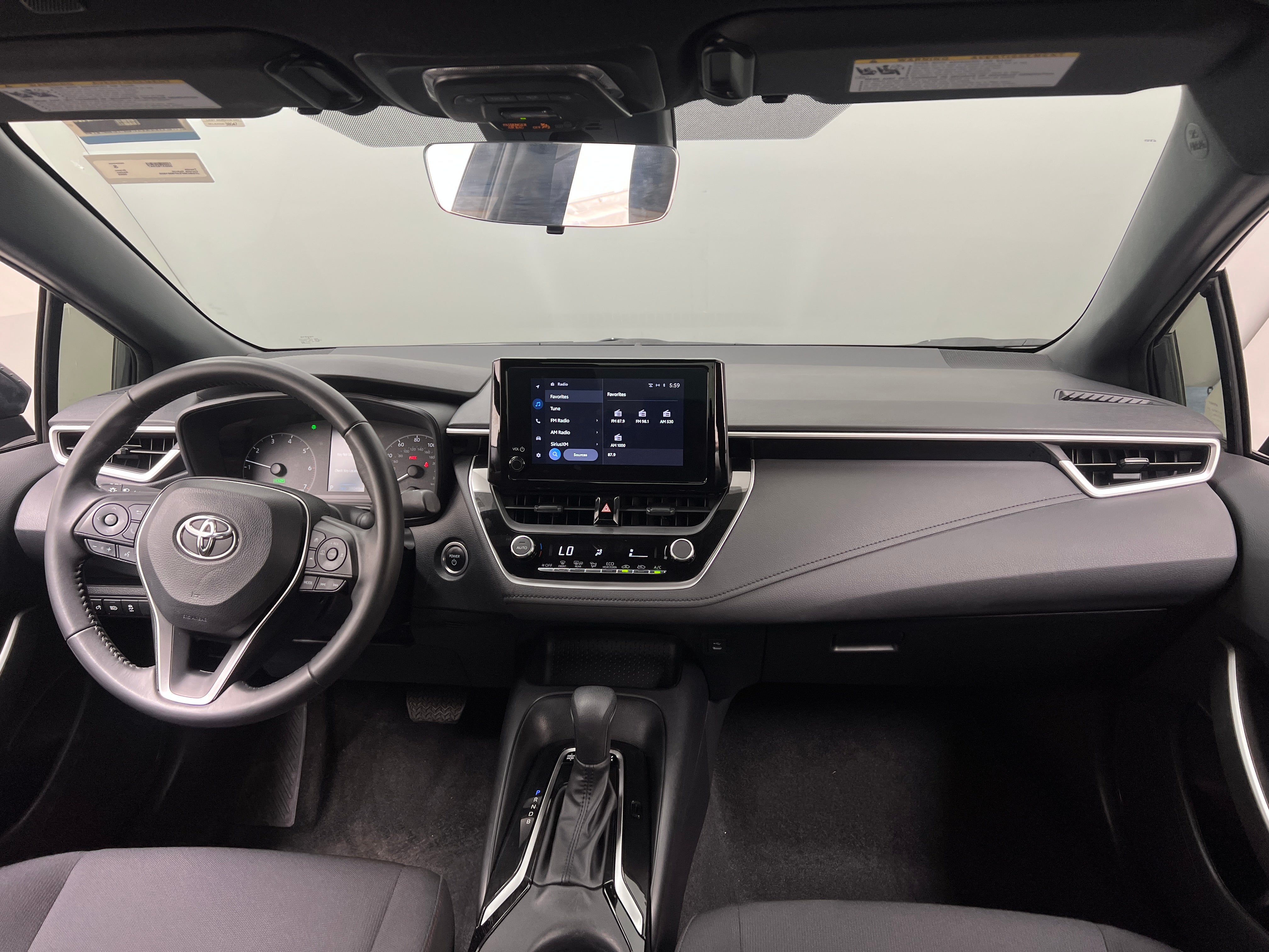 2023 Toyota Corolla SE 3