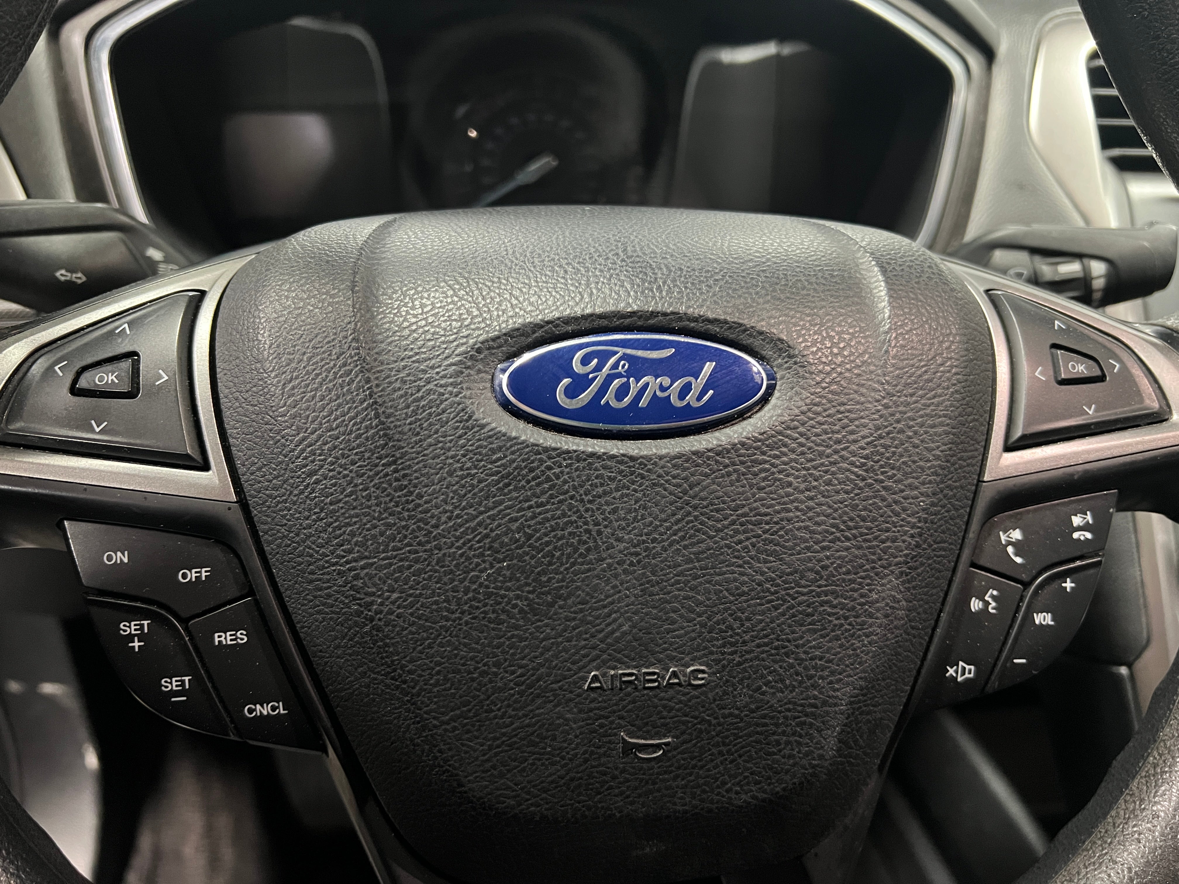 2017 Ford Fusion SE 5