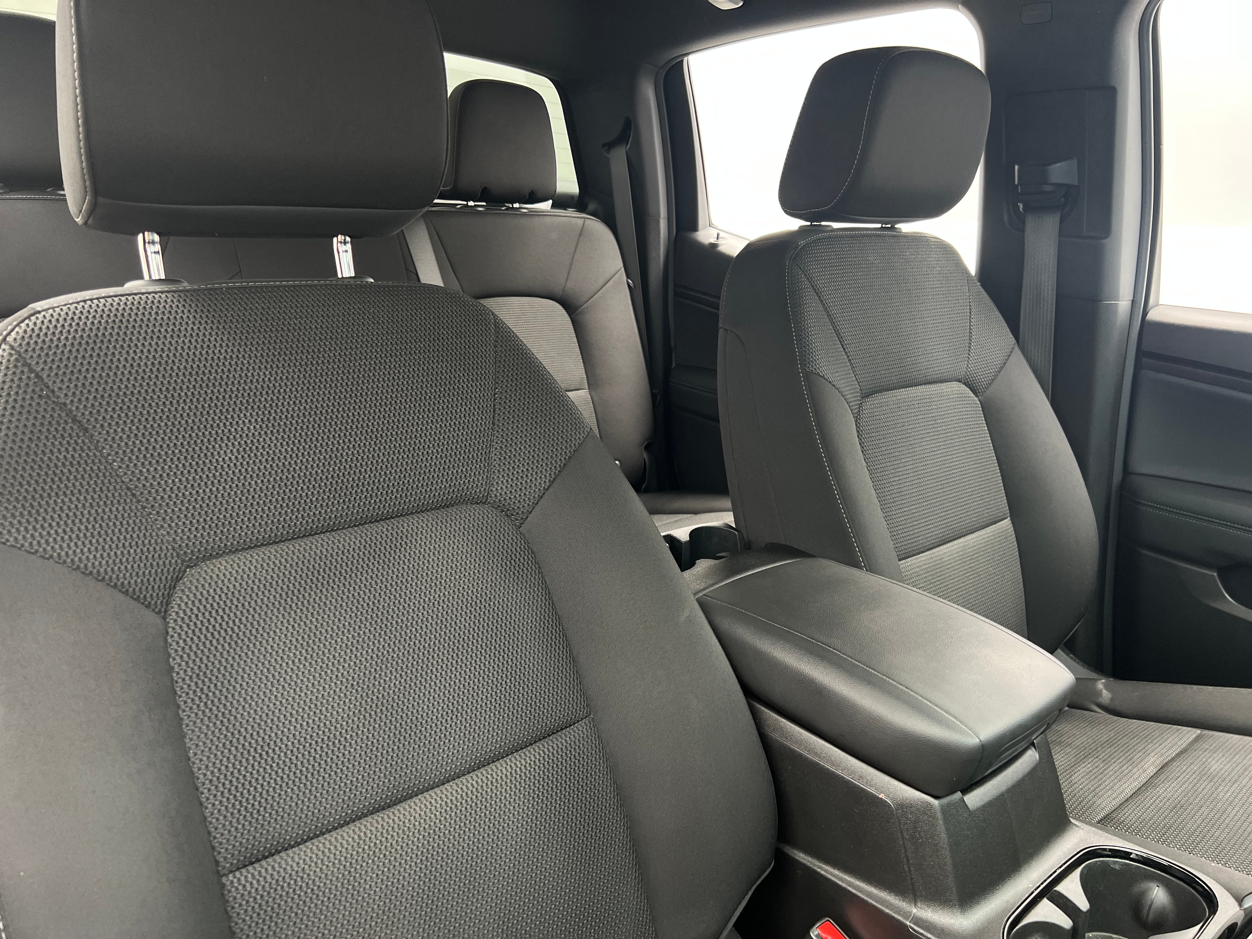 2023 Chevrolet Colorado LT 2