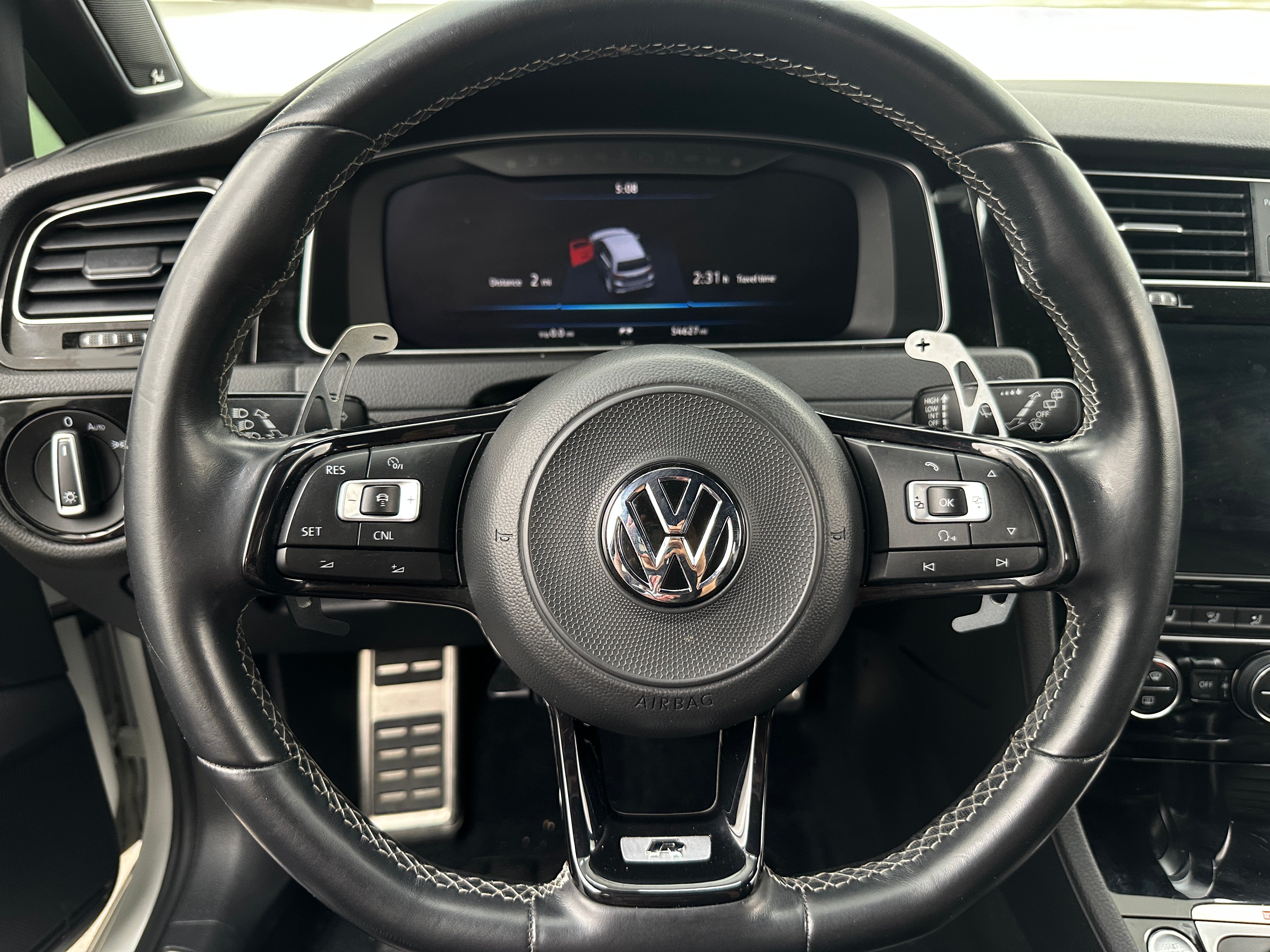 2018 Volkswagen Golf R 4