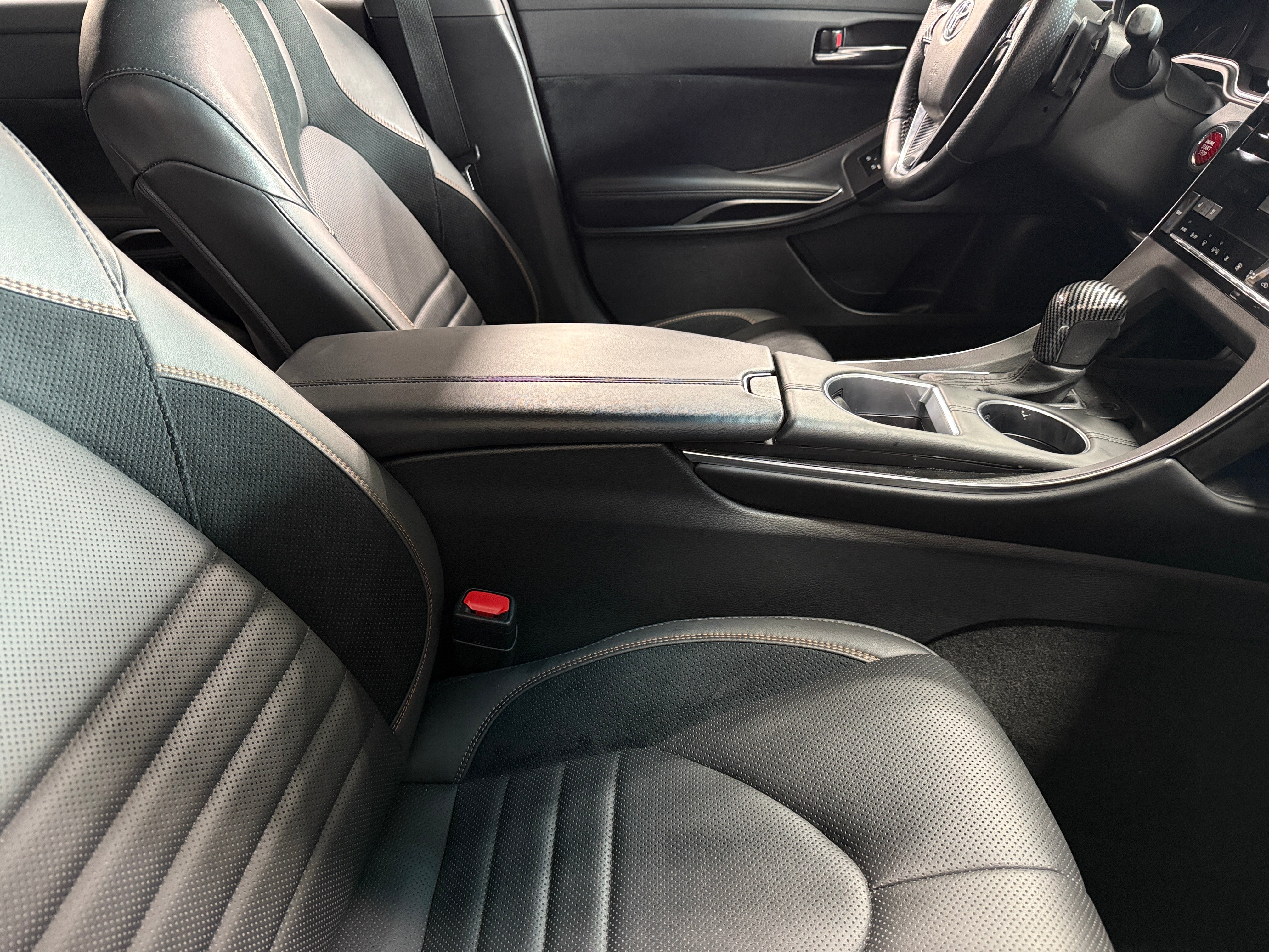 2022 Toyota Avalon Touring 2