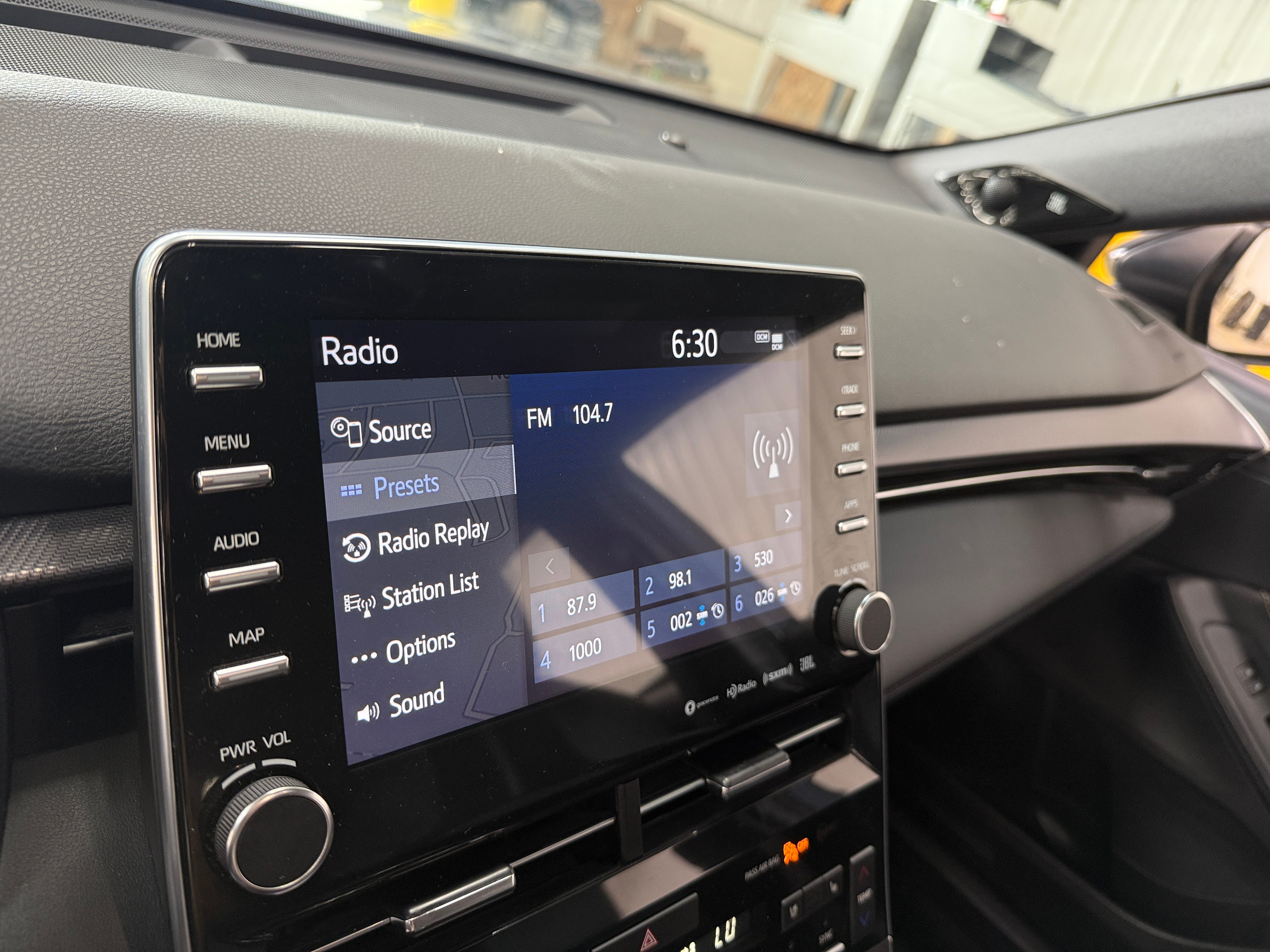2022 Toyota Avalon Touring 4