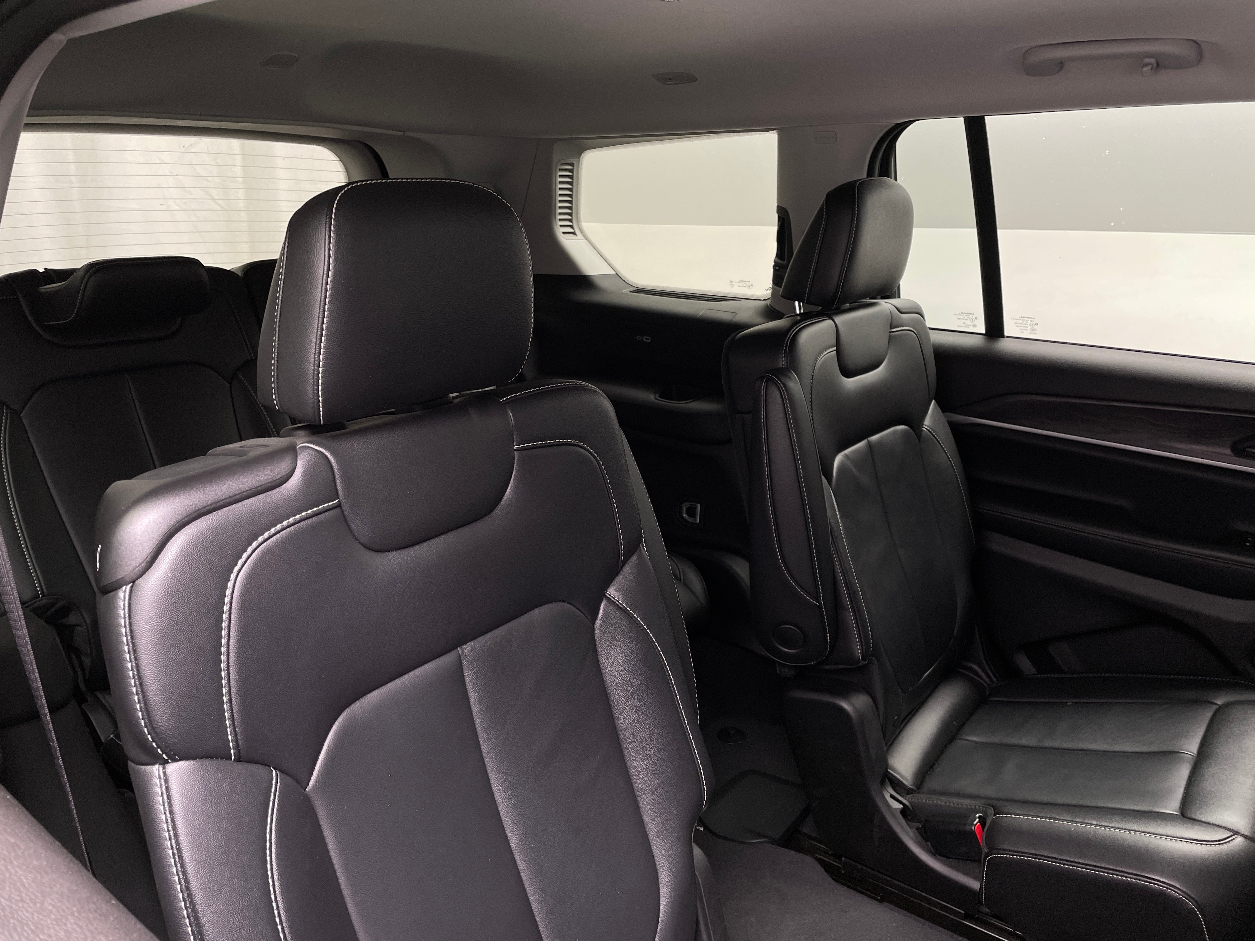 2023 Jeep Grand Cherokee L Limited Edition 5