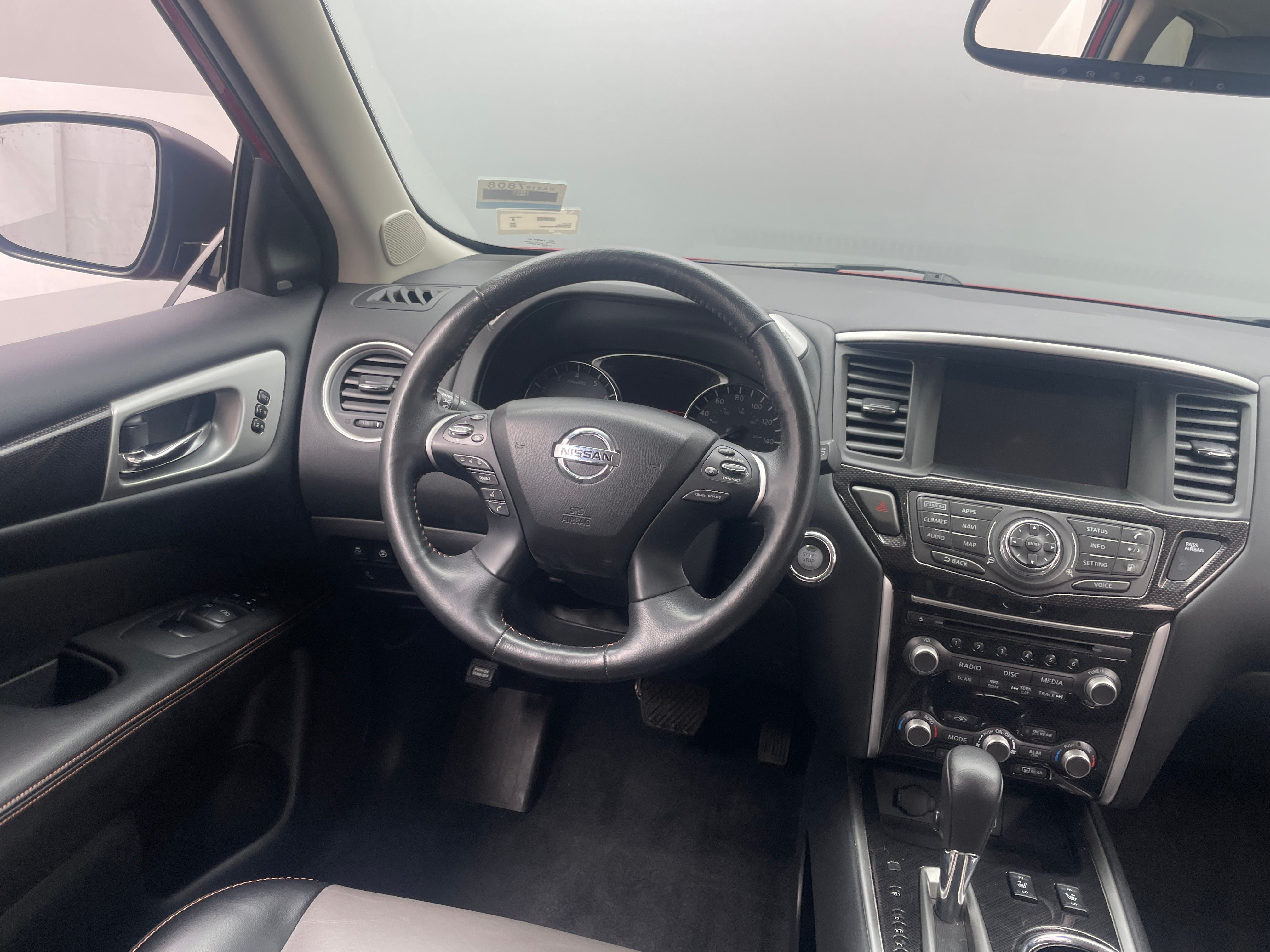 2019 Nissan Pathfinder SL 4