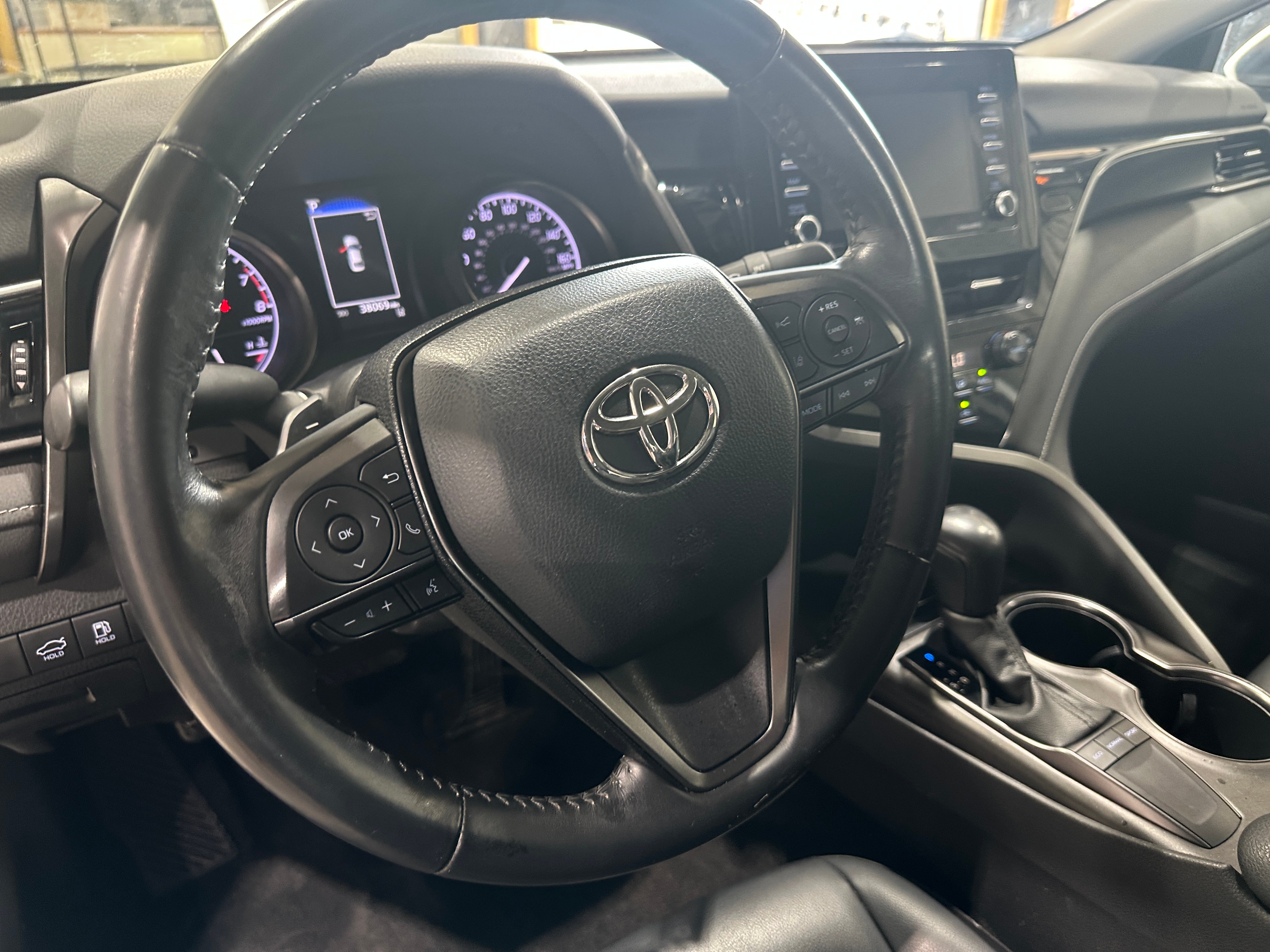 2022 Toyota Camry SE 4