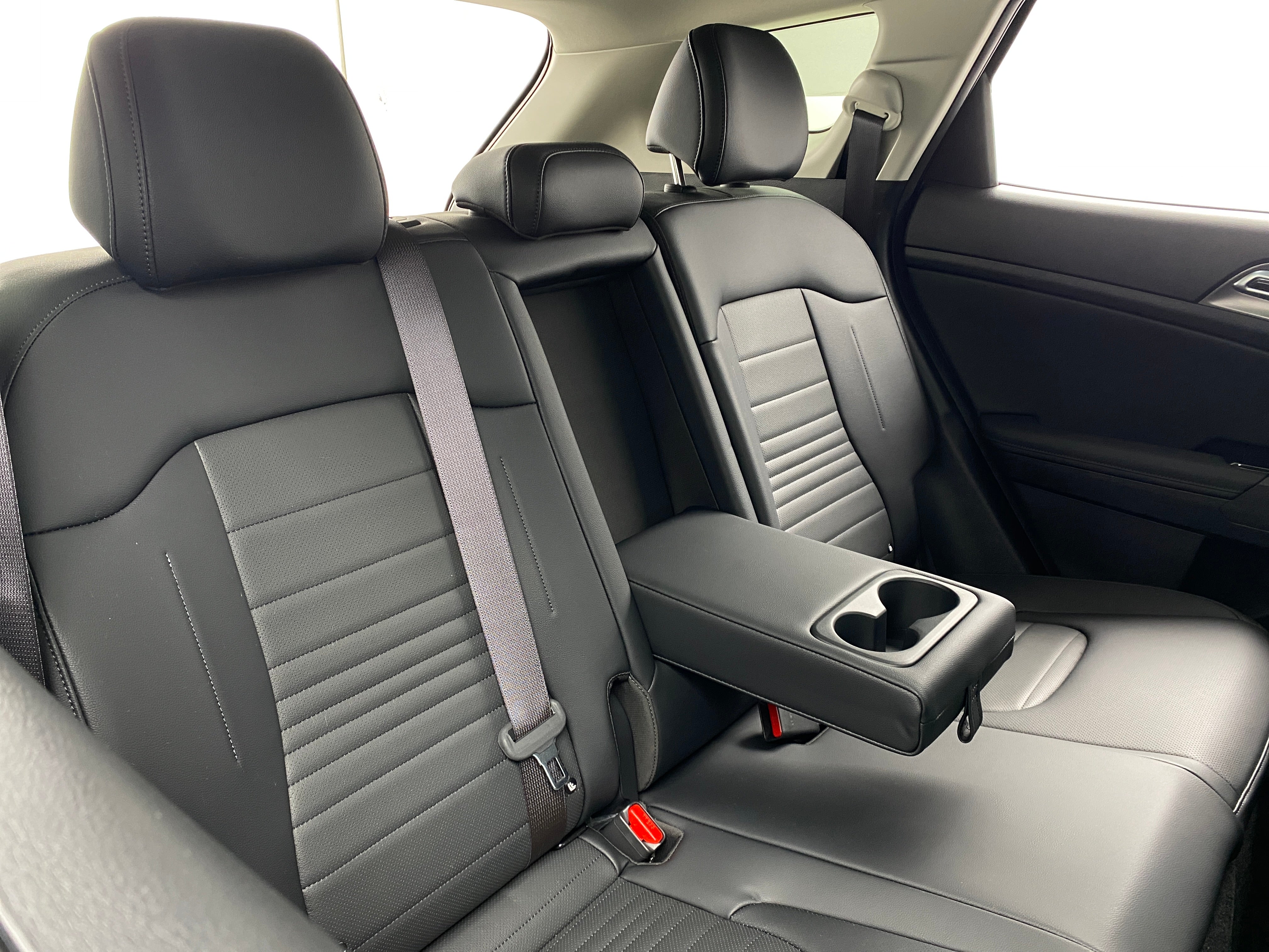 Thumbnail: 2024 Kia Sportage - 5