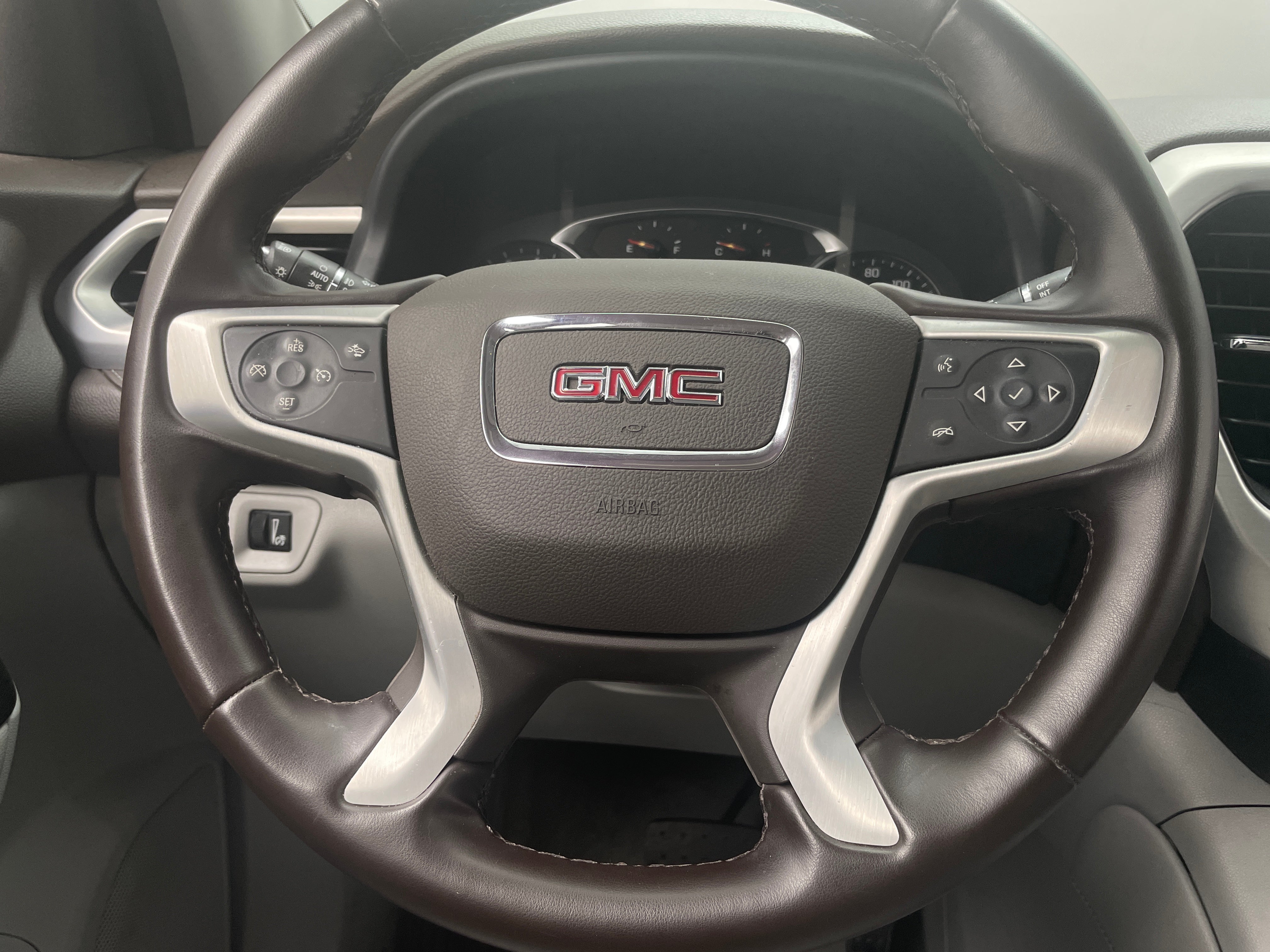 2023 GMC Acadia SLT 5