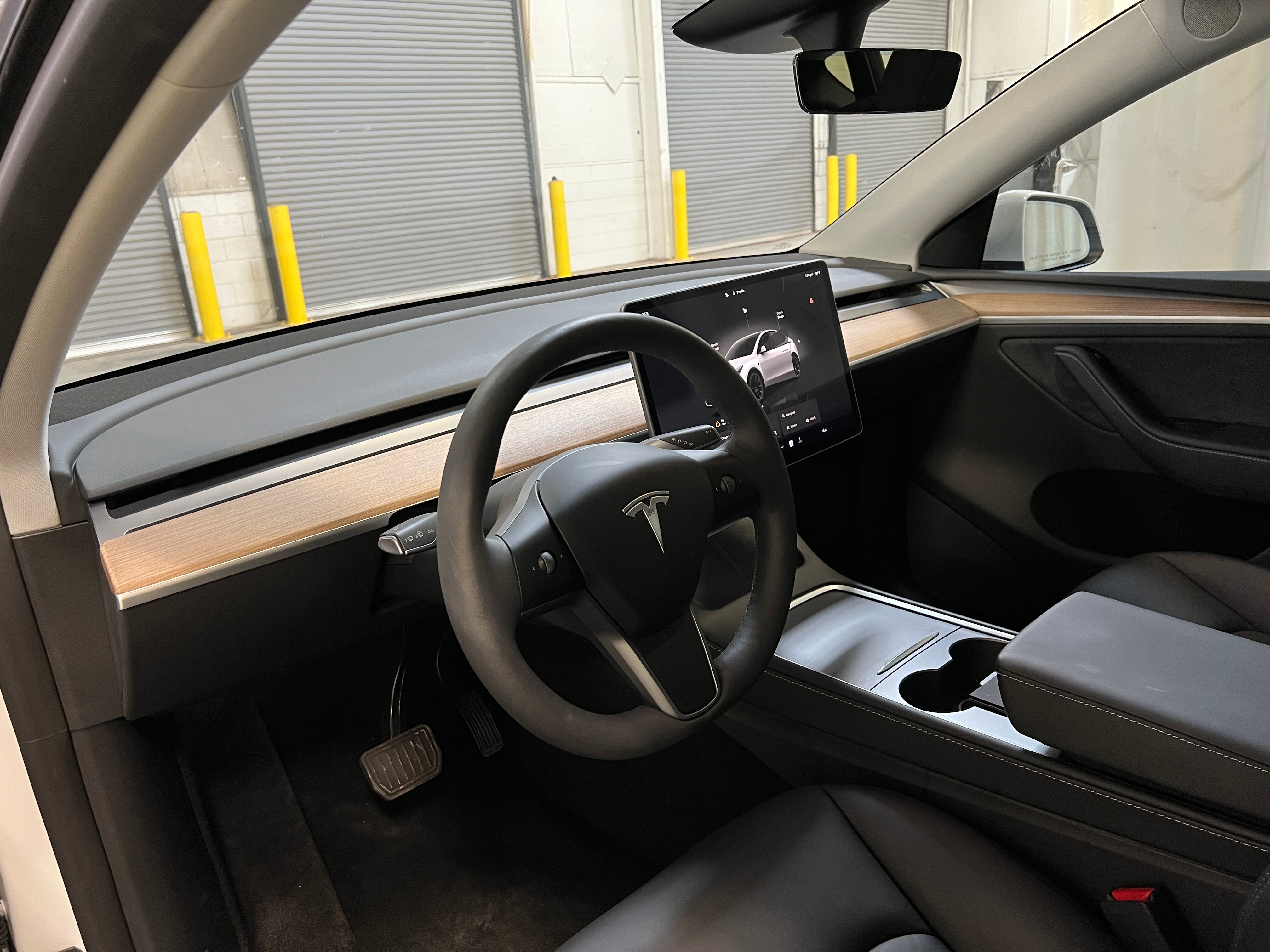 2024 Tesla Model Y Long Range 2
