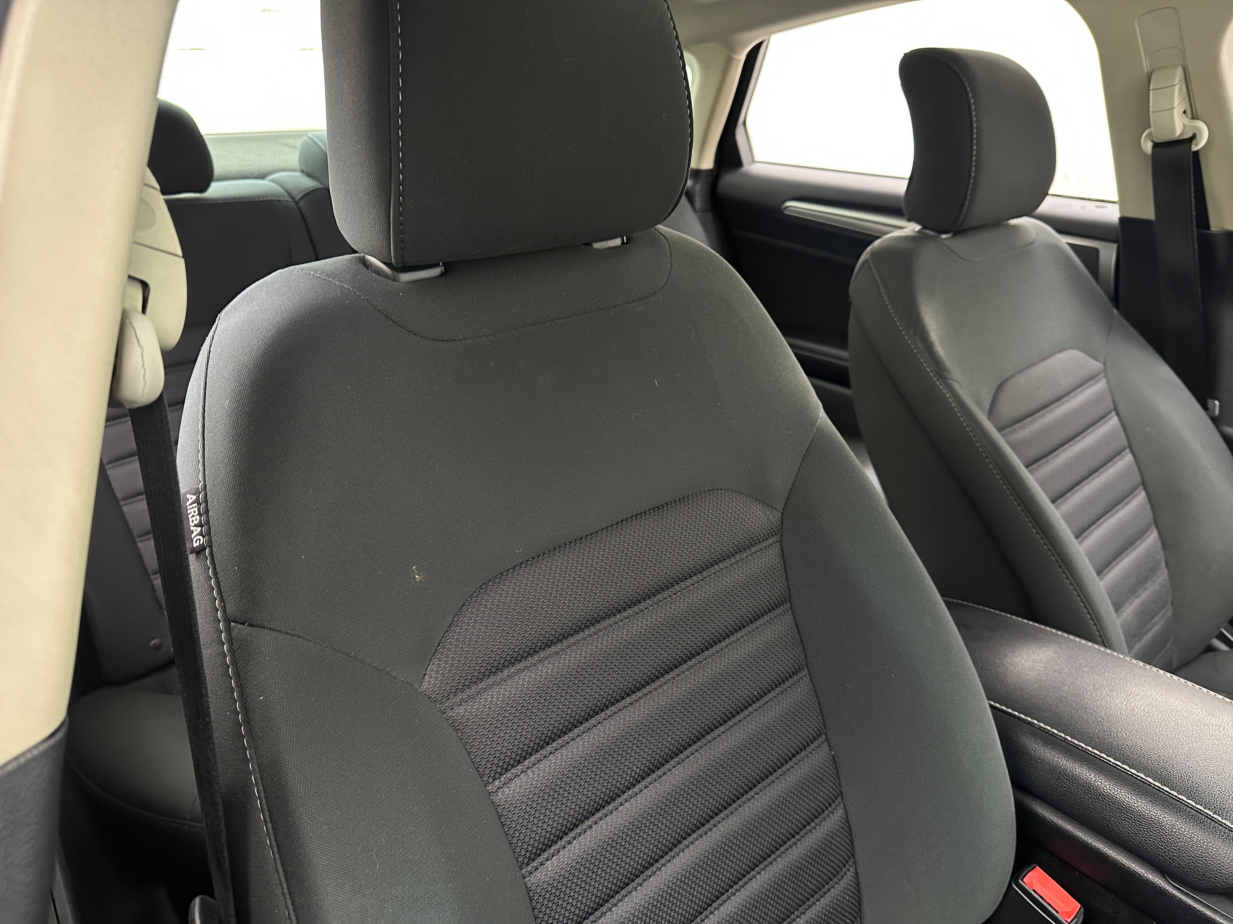 2017 Ford Fusion SE 2