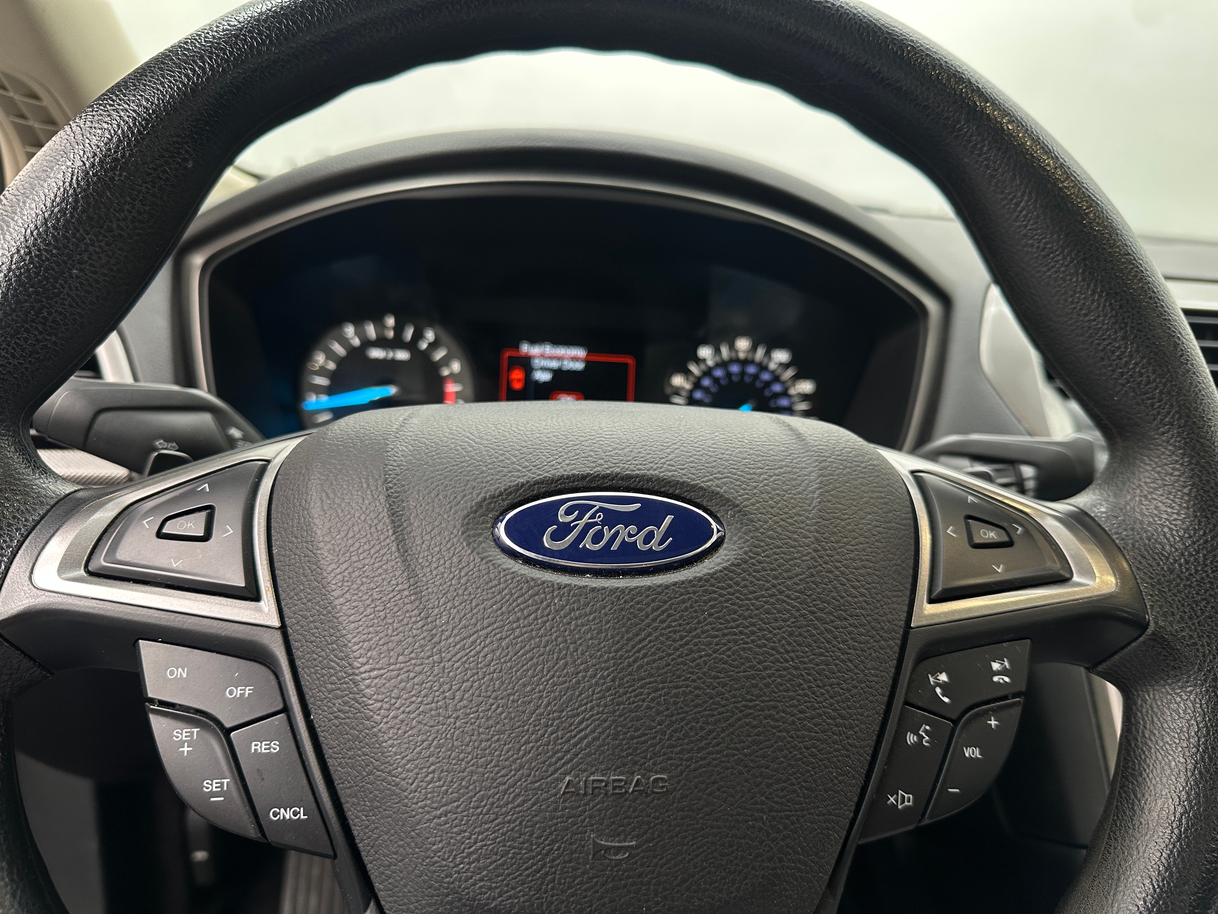 2017 Ford Fusion SE 5