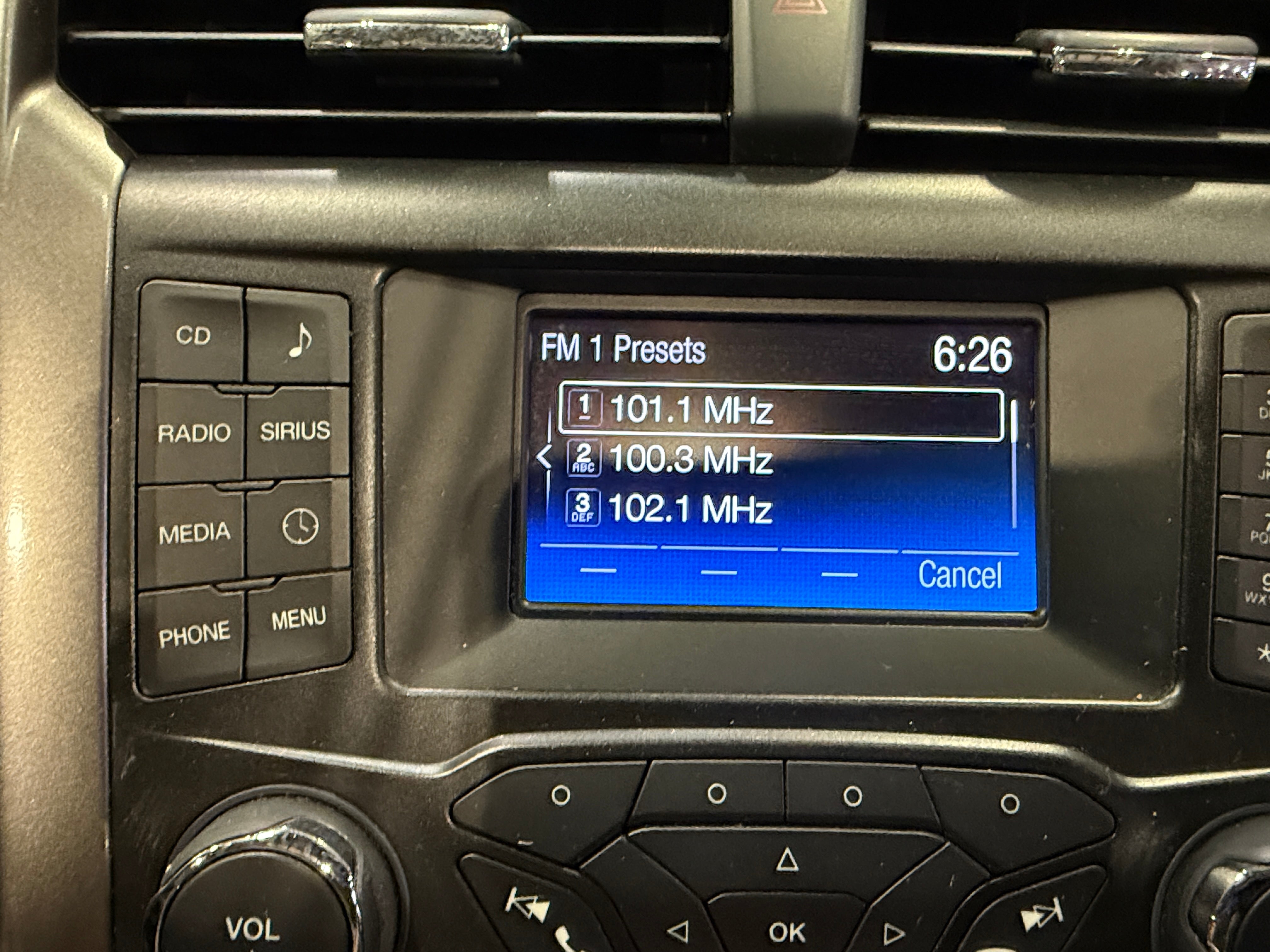 2017 Ford Fusion SE 4
