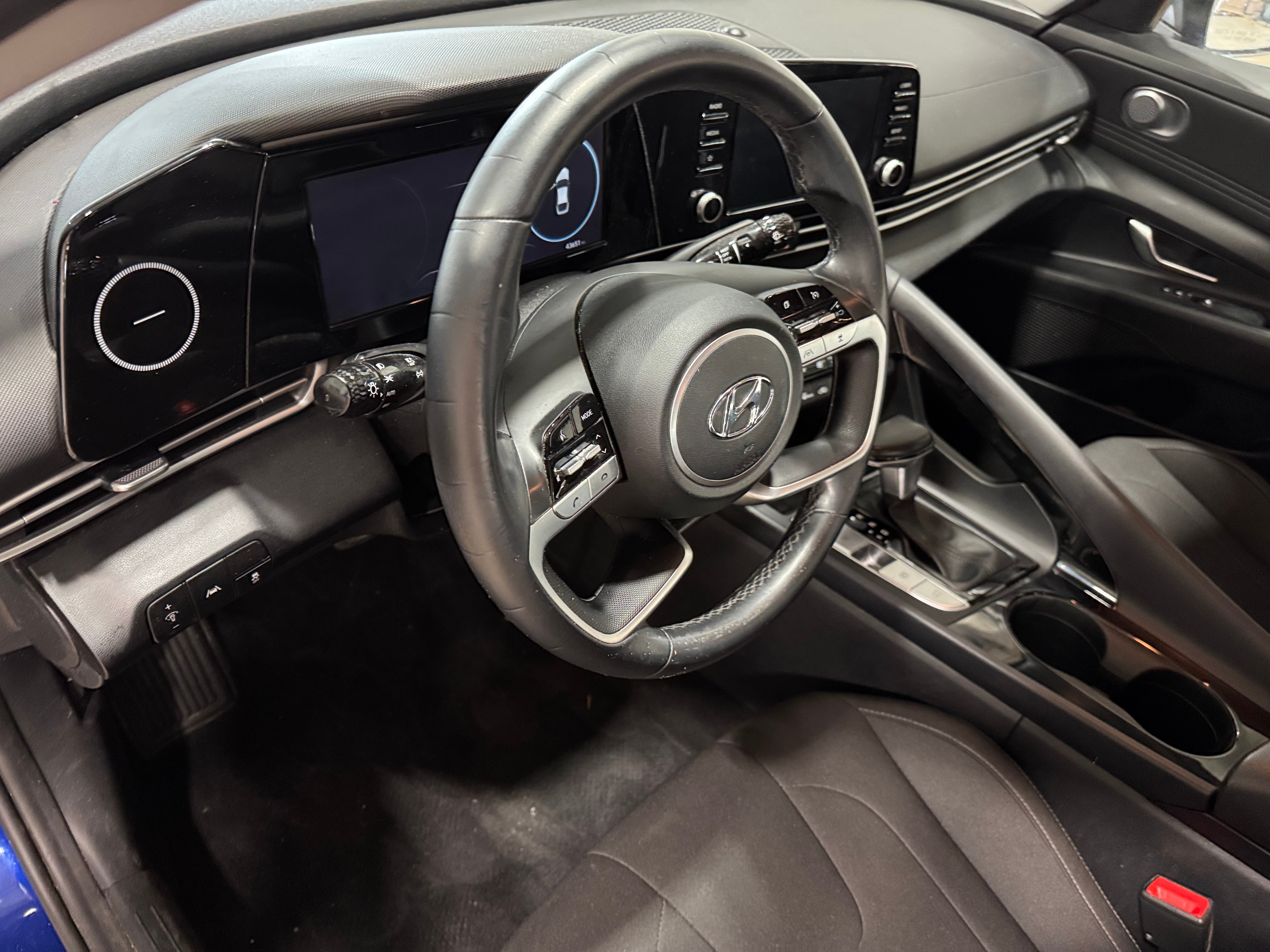 2021 Hyundai Elantra SEL 3