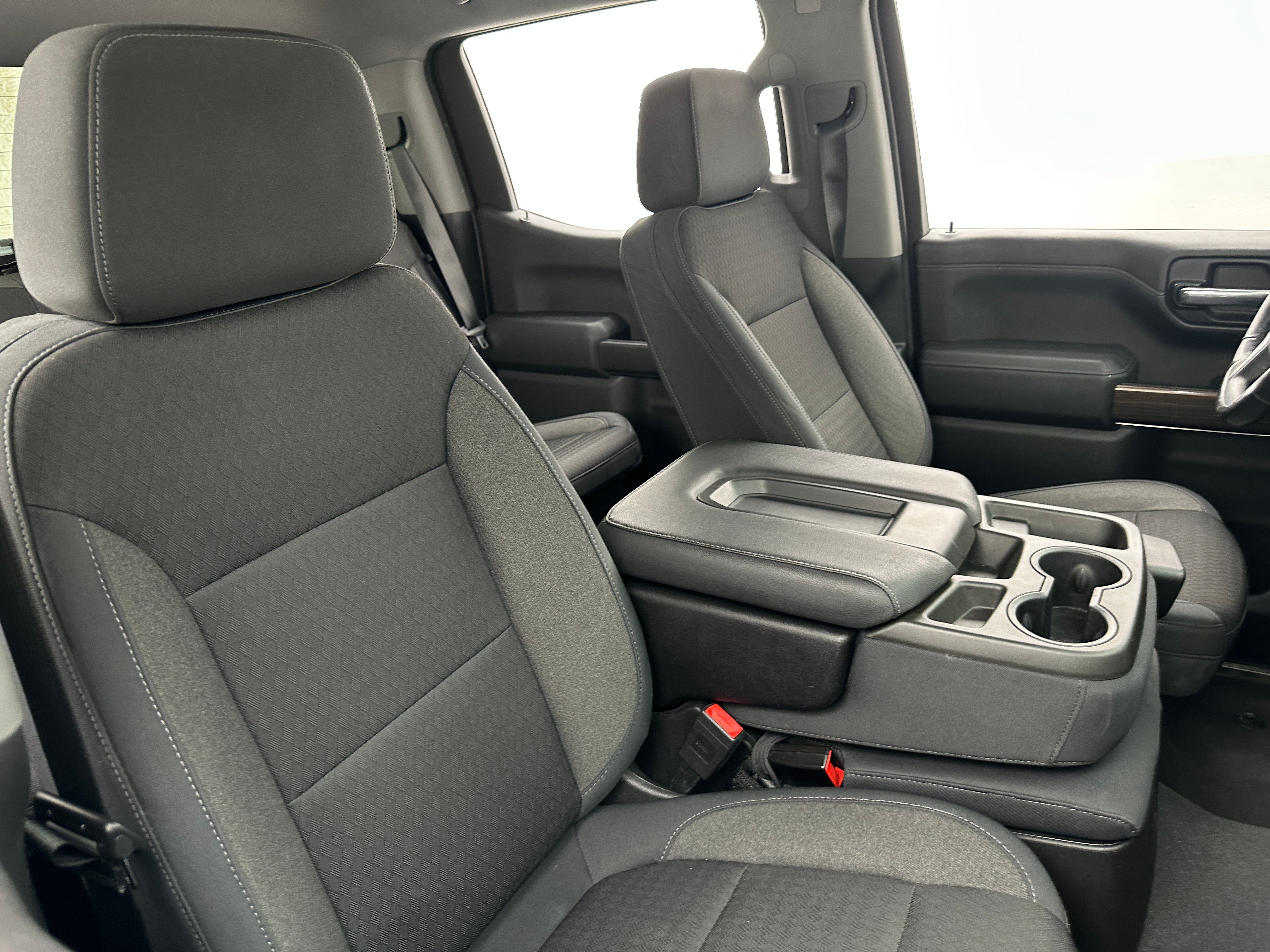 2019 Chevrolet Silverado 1500 LT 2