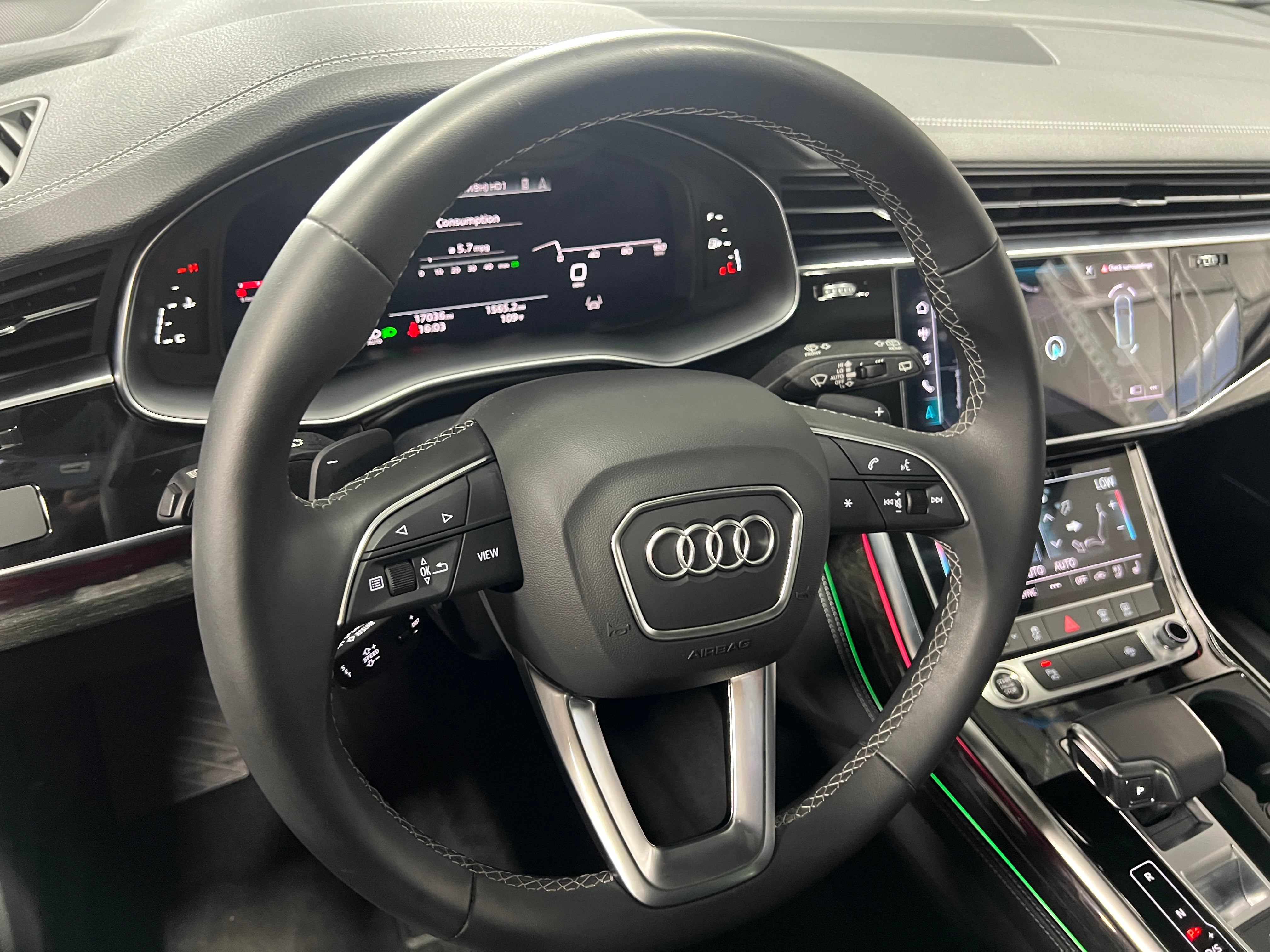 2023 Audi Q8 Premium Plus 4