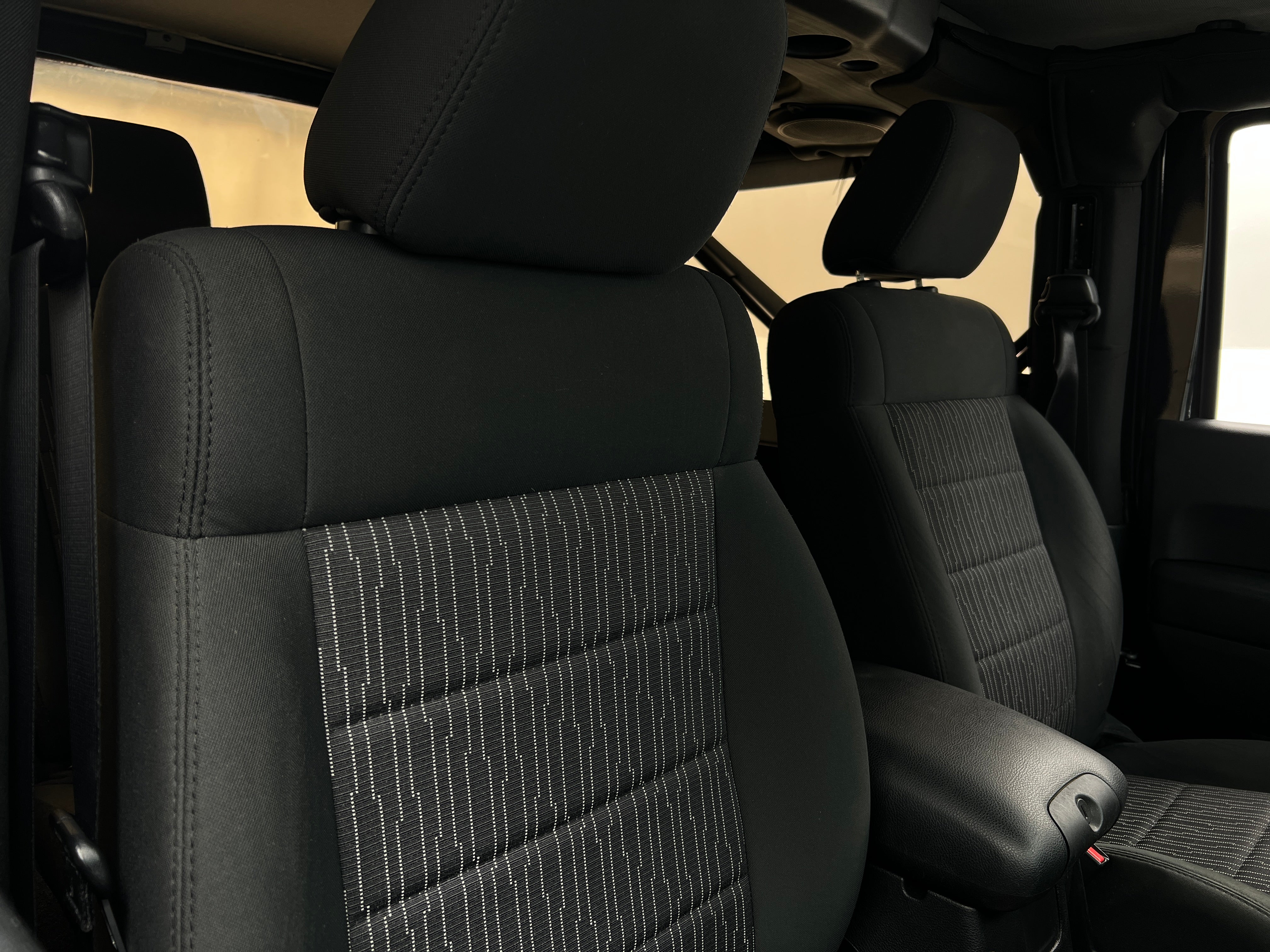 2011 Jeep Wrangler Sport 2