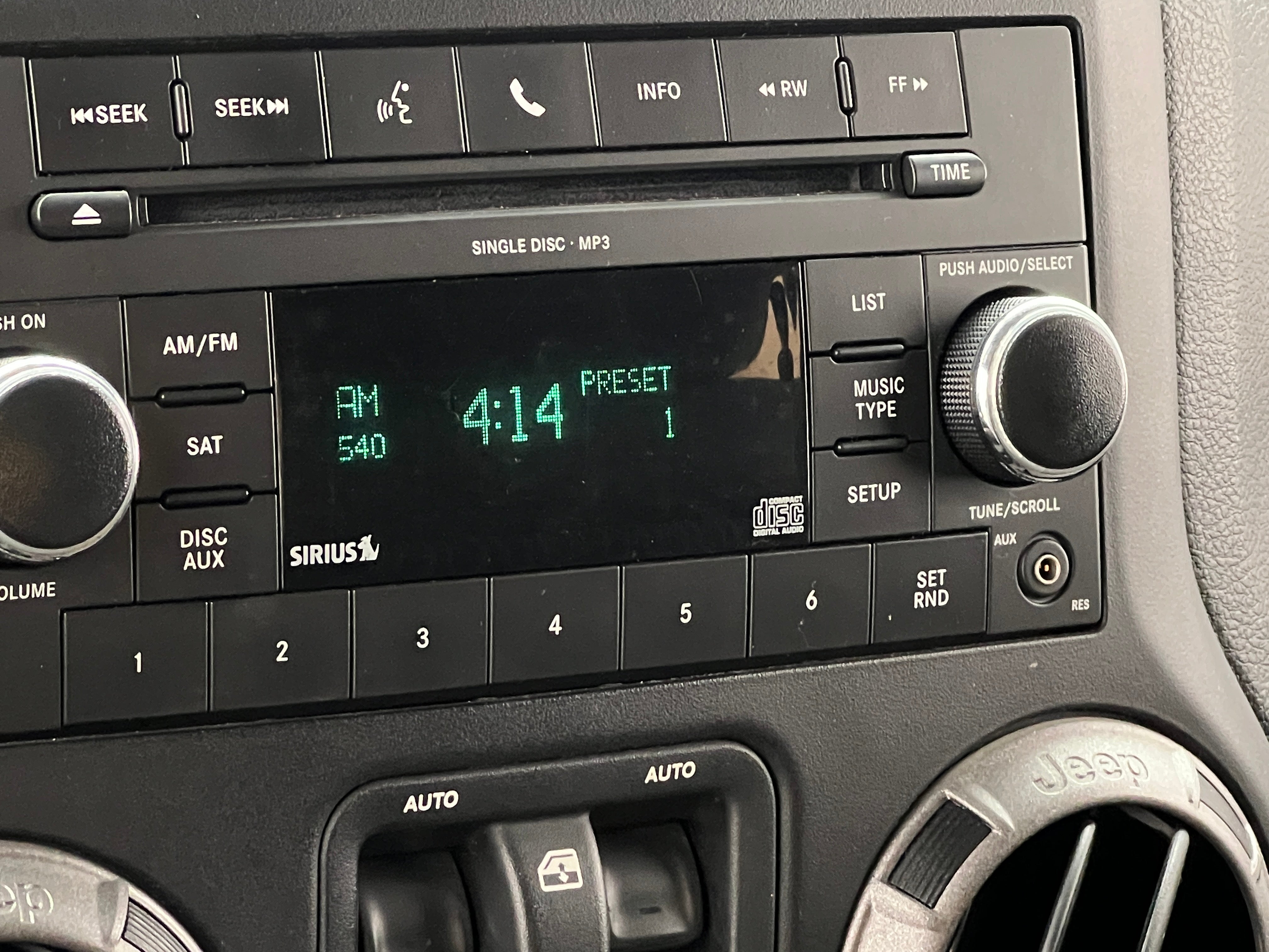 2011 Jeep Wrangler Sport 3