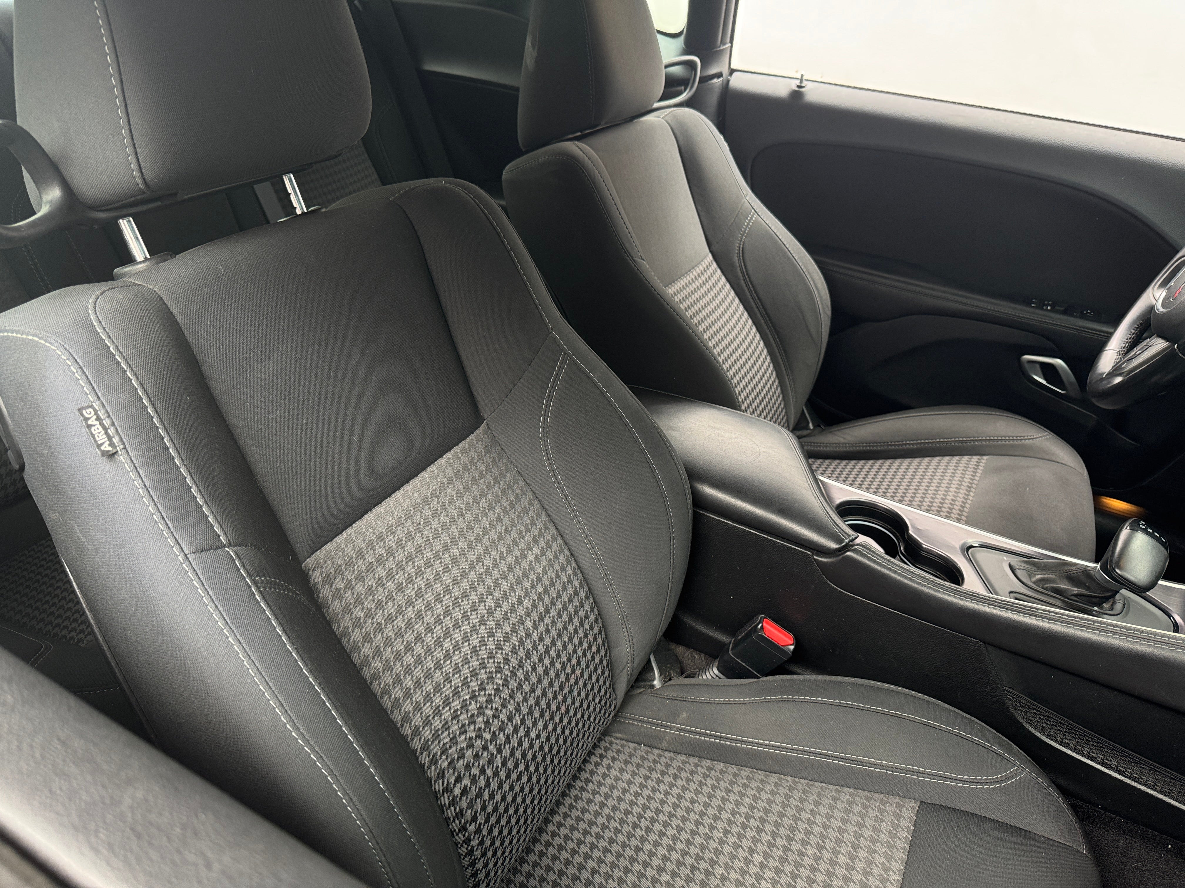 2018 Dodge Challenger SXT 2
