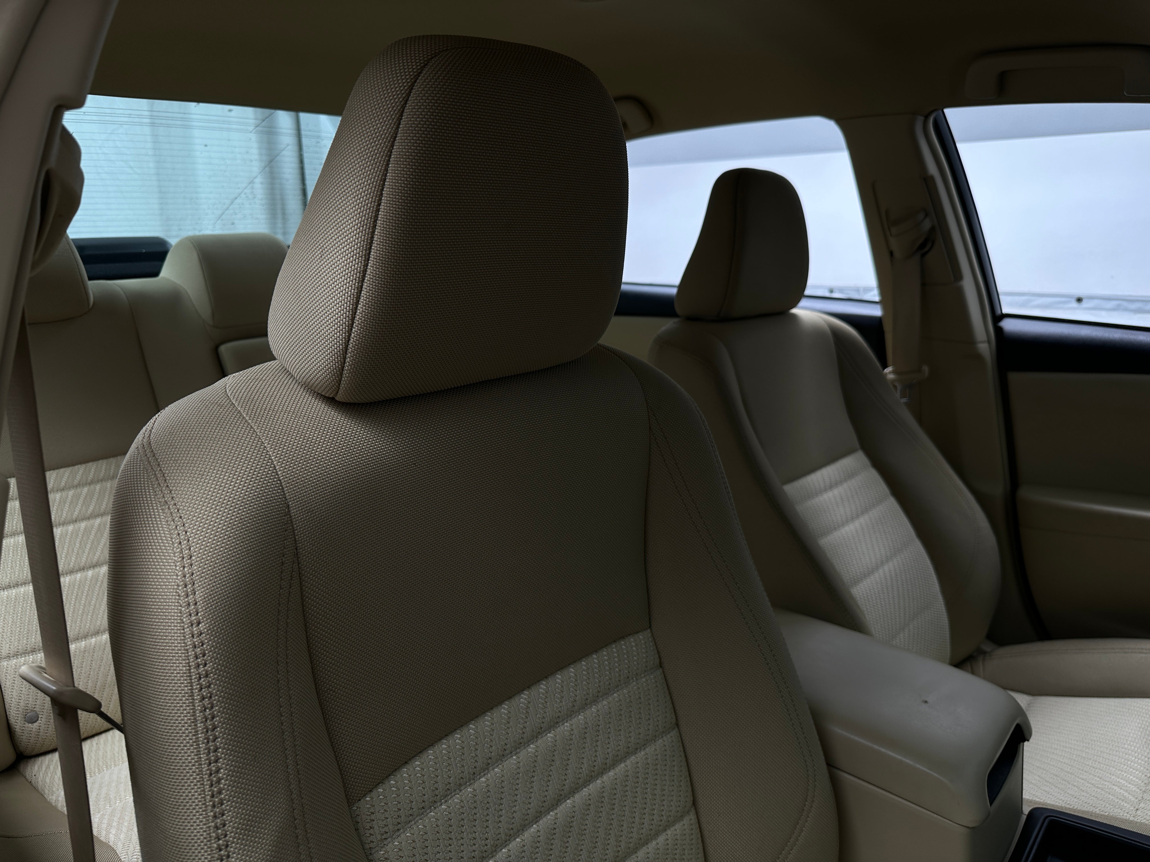 2017 Toyota Camry LE 2