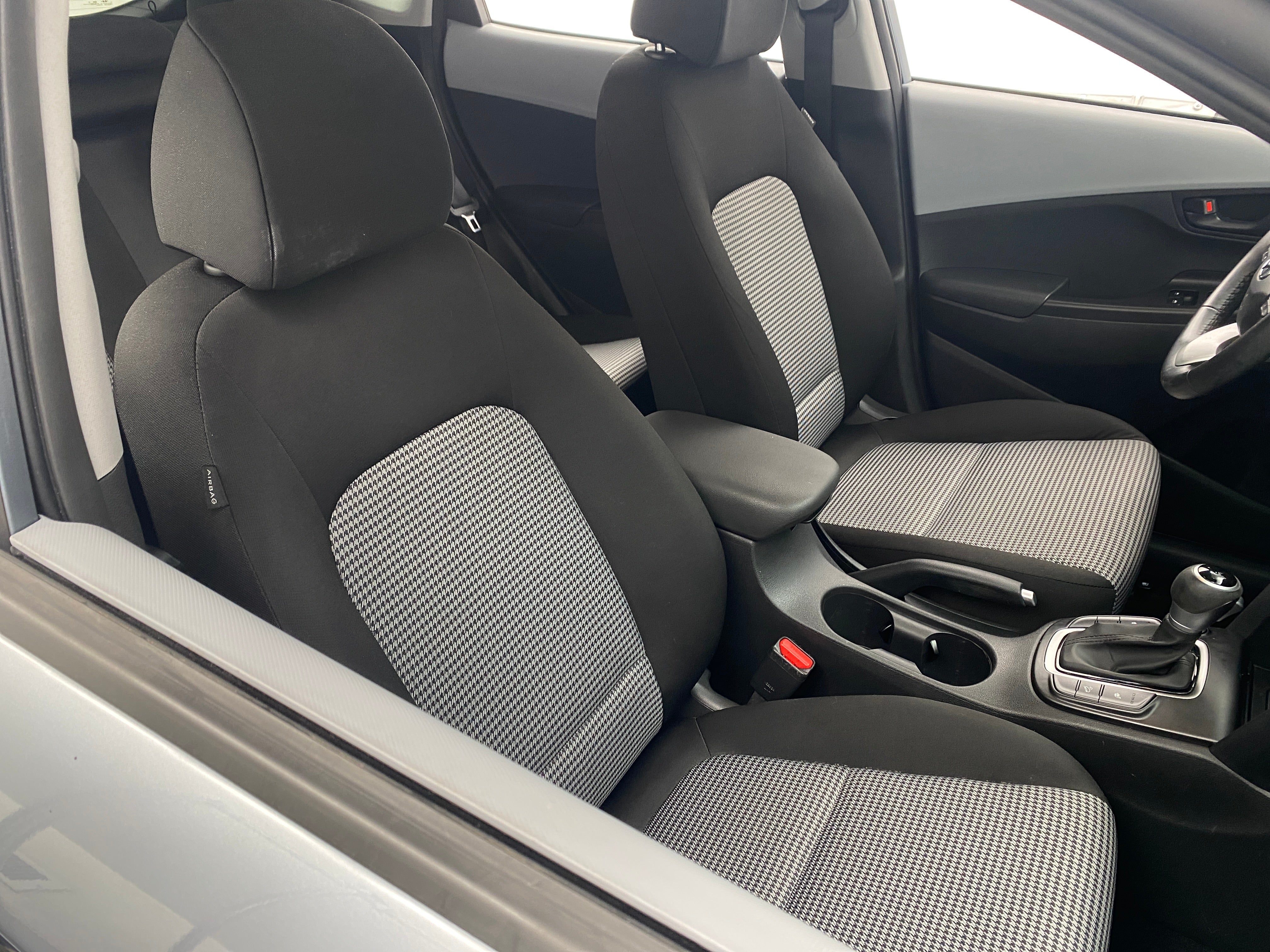 2020 Hyundai Kona SEL Plus 2
