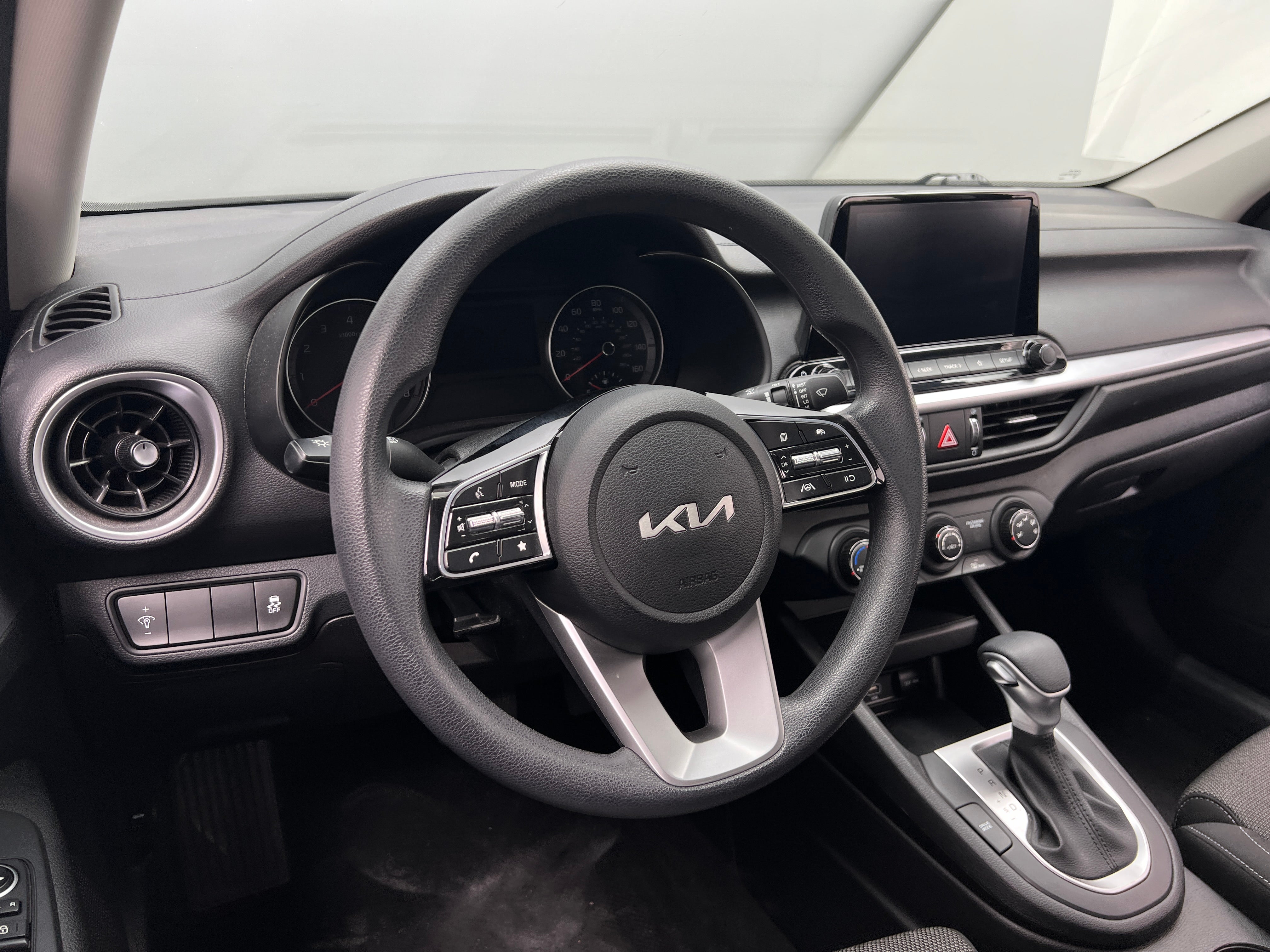 2023 Kia Forte LXS 5