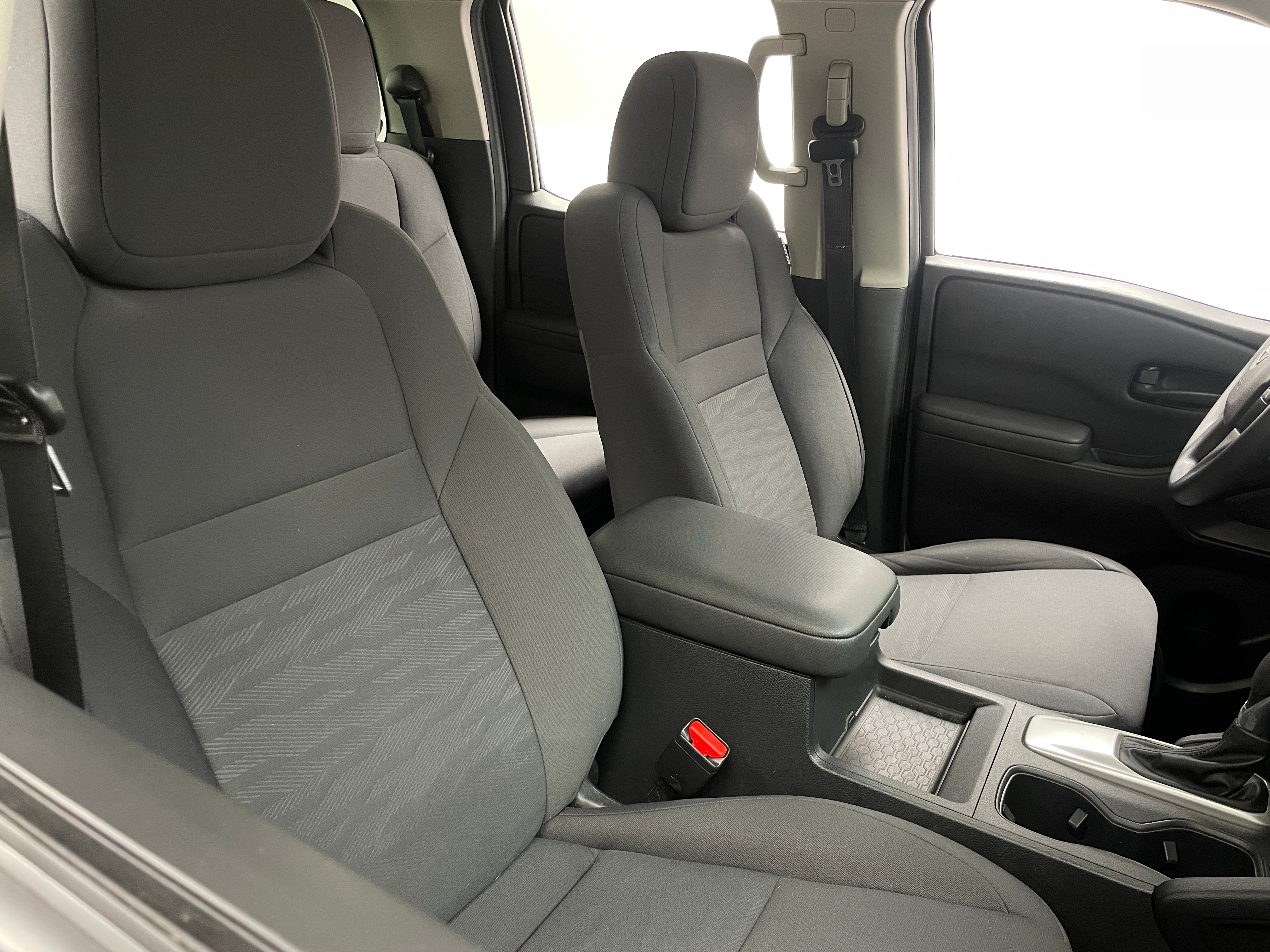 2022 Nissan Frontier S/C 2