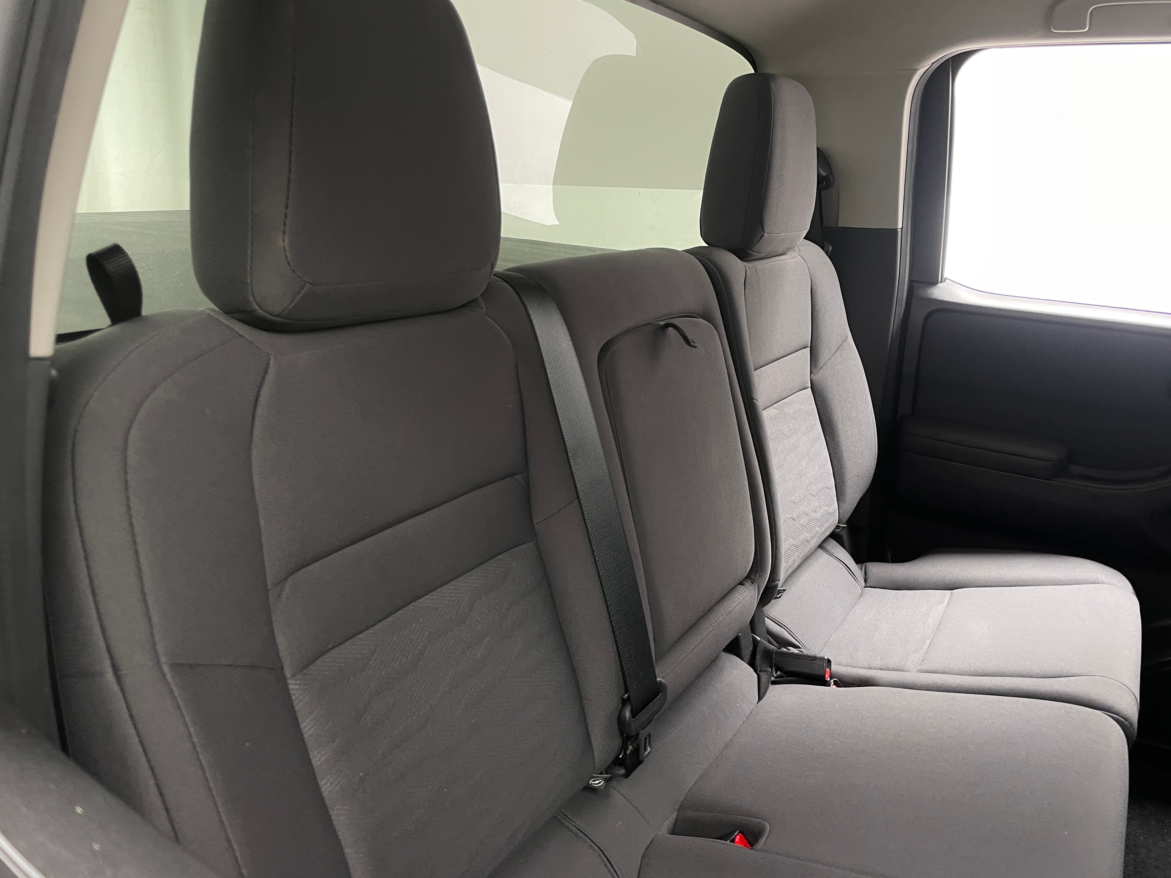 2022 Nissan Frontier S/C 6