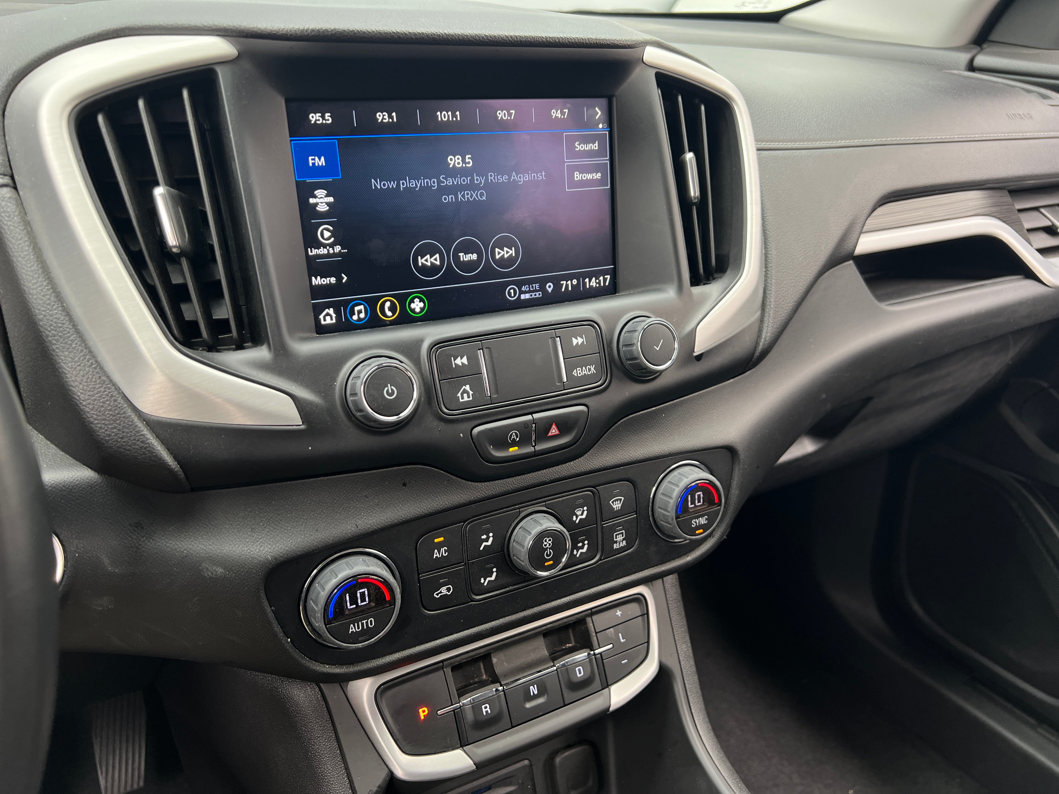 2023 GMC Terrain SLT 3