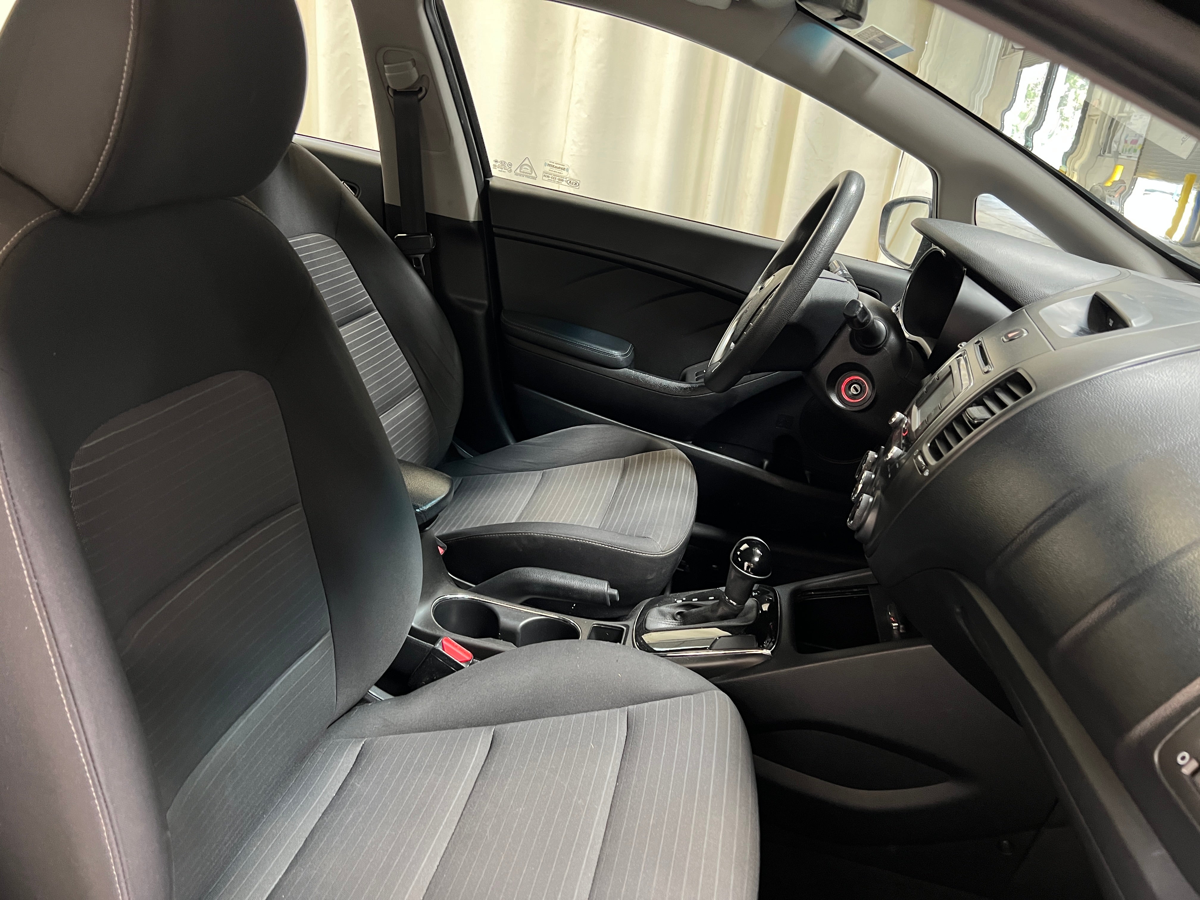 2017 Kia Forte LX 2