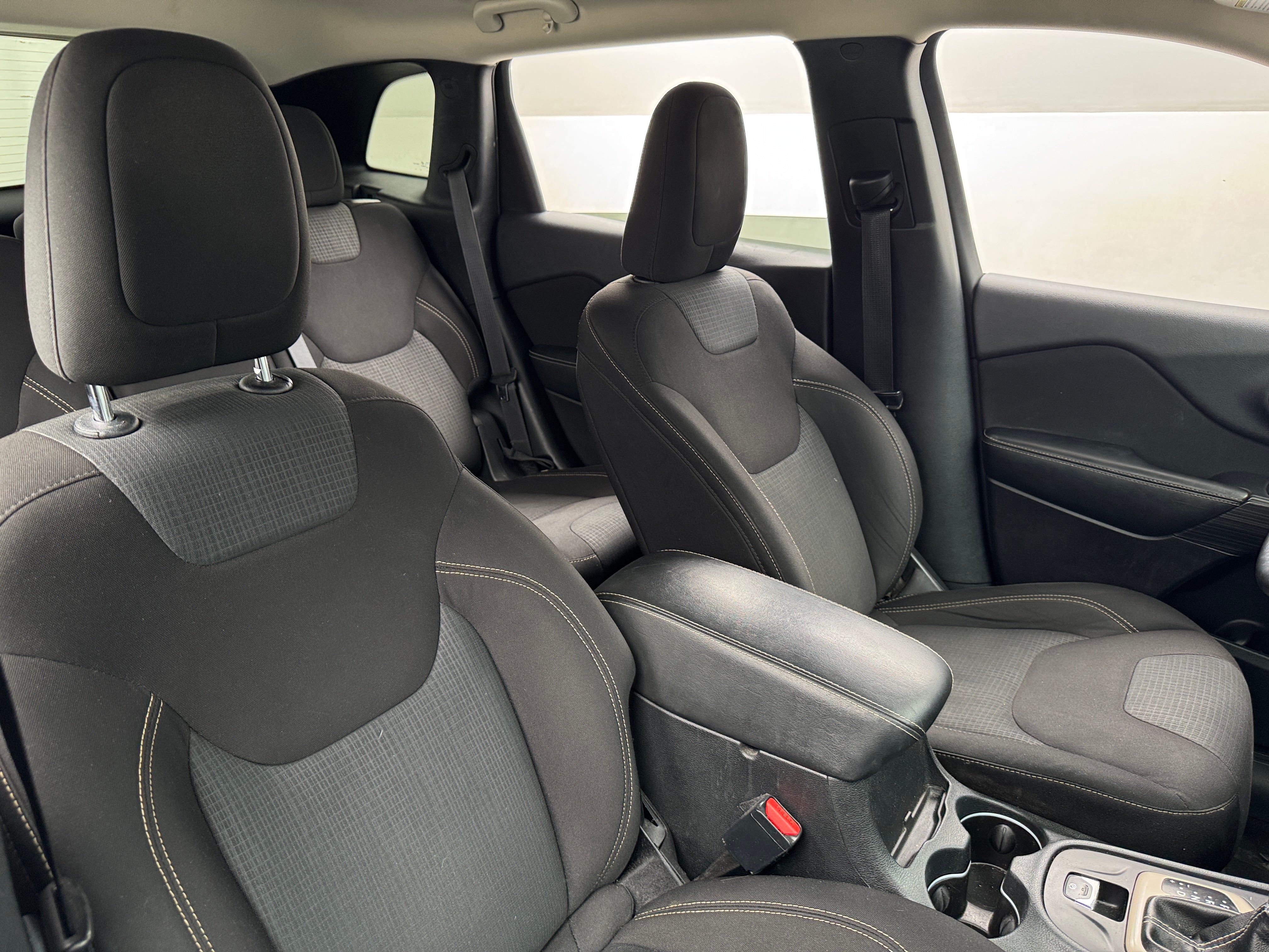 2016 Jeep Cherokee Latitude 2