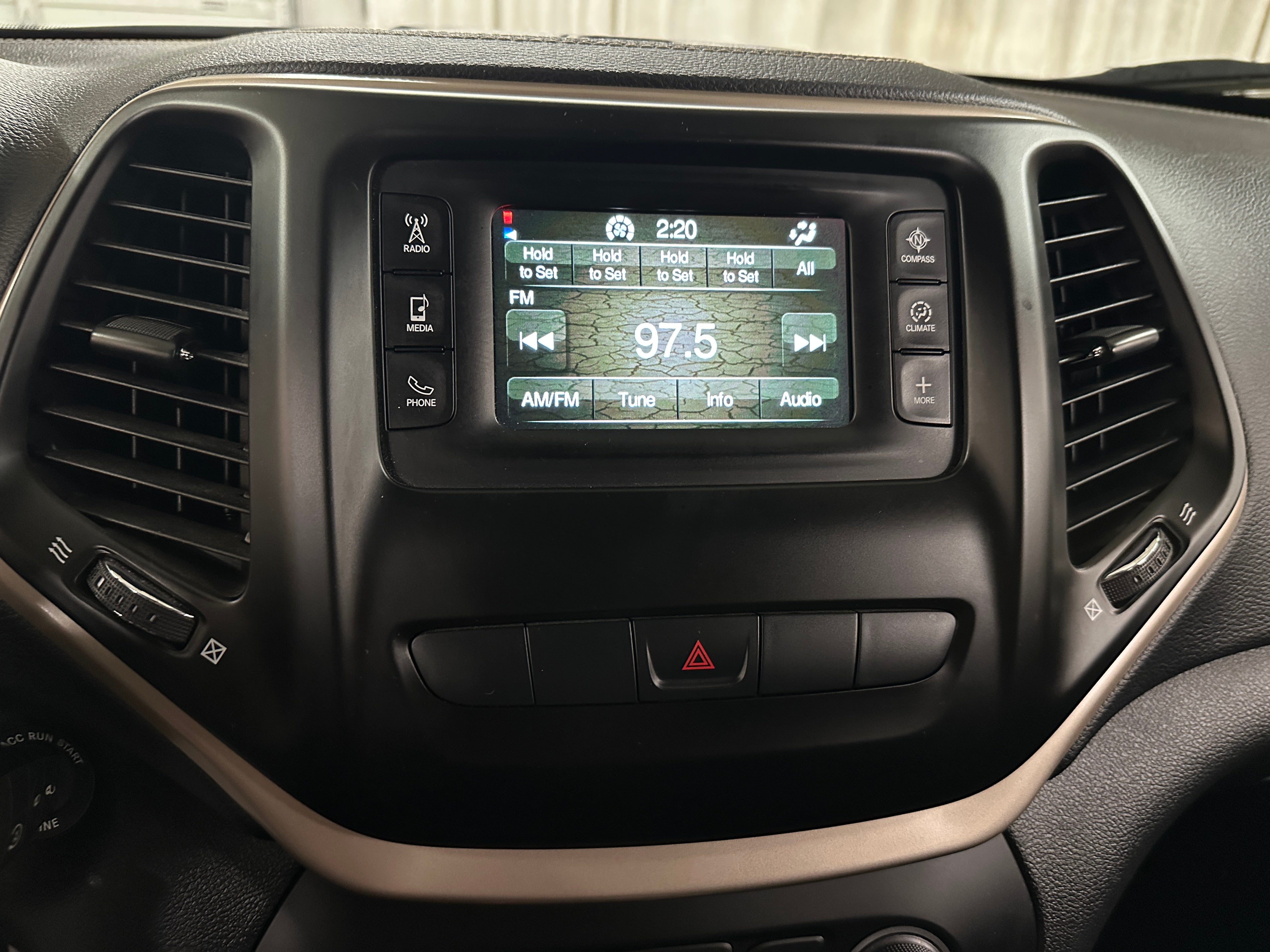 2014 Jeep Cherokee Latitude 4
