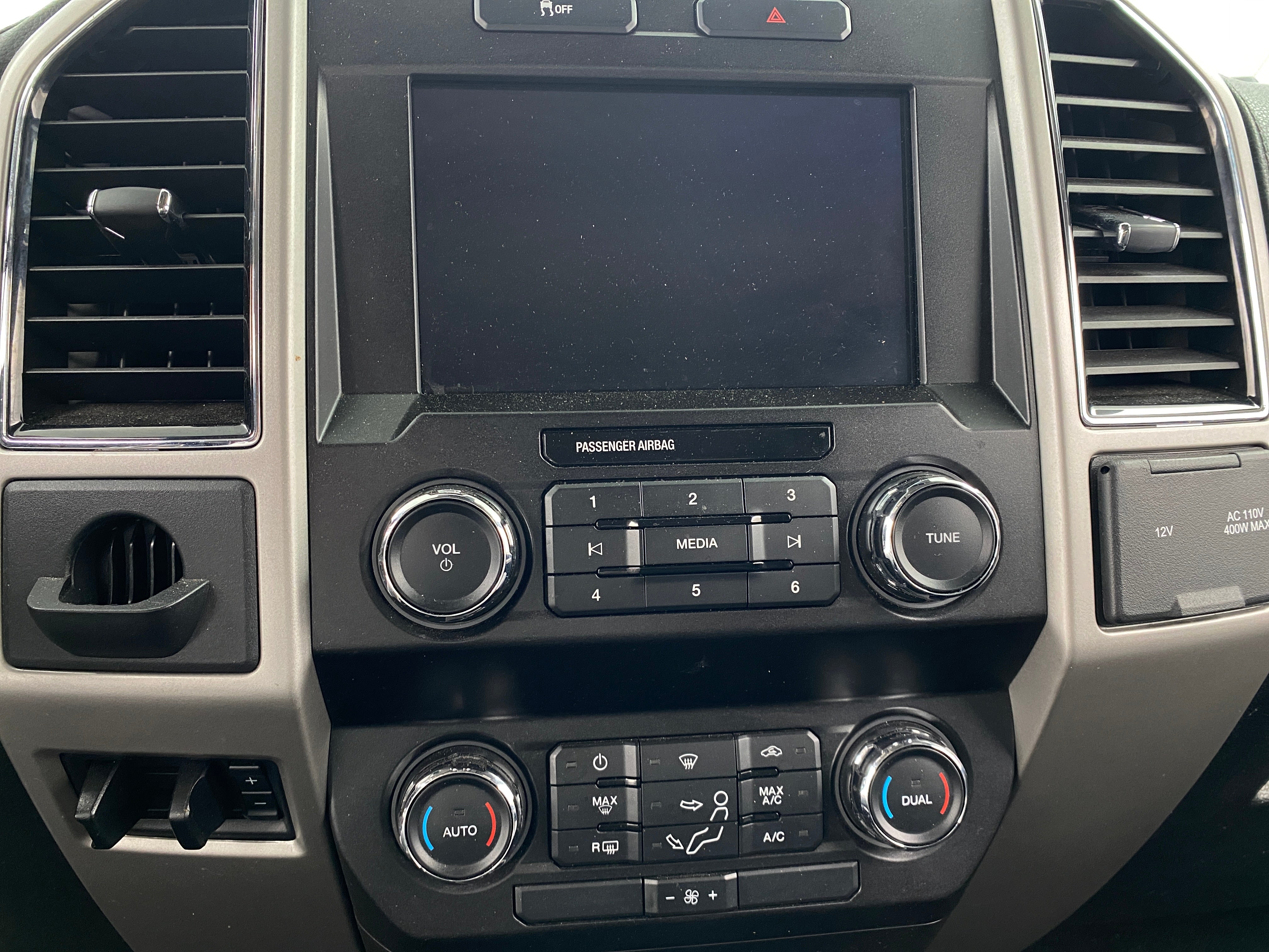 2019 Ford Econoline E-250 4
