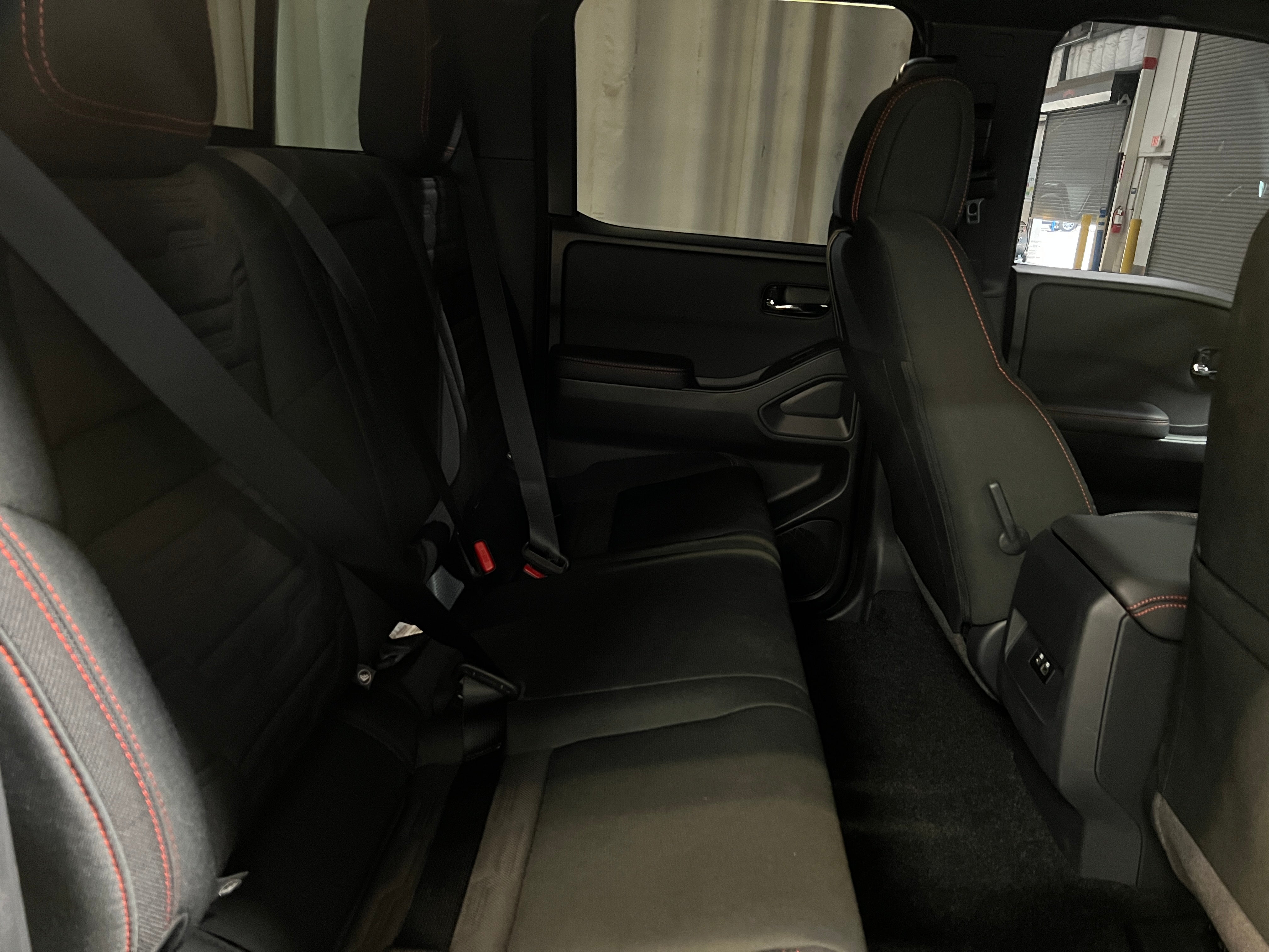 2024 Nissan Frontier PRO-4X 6