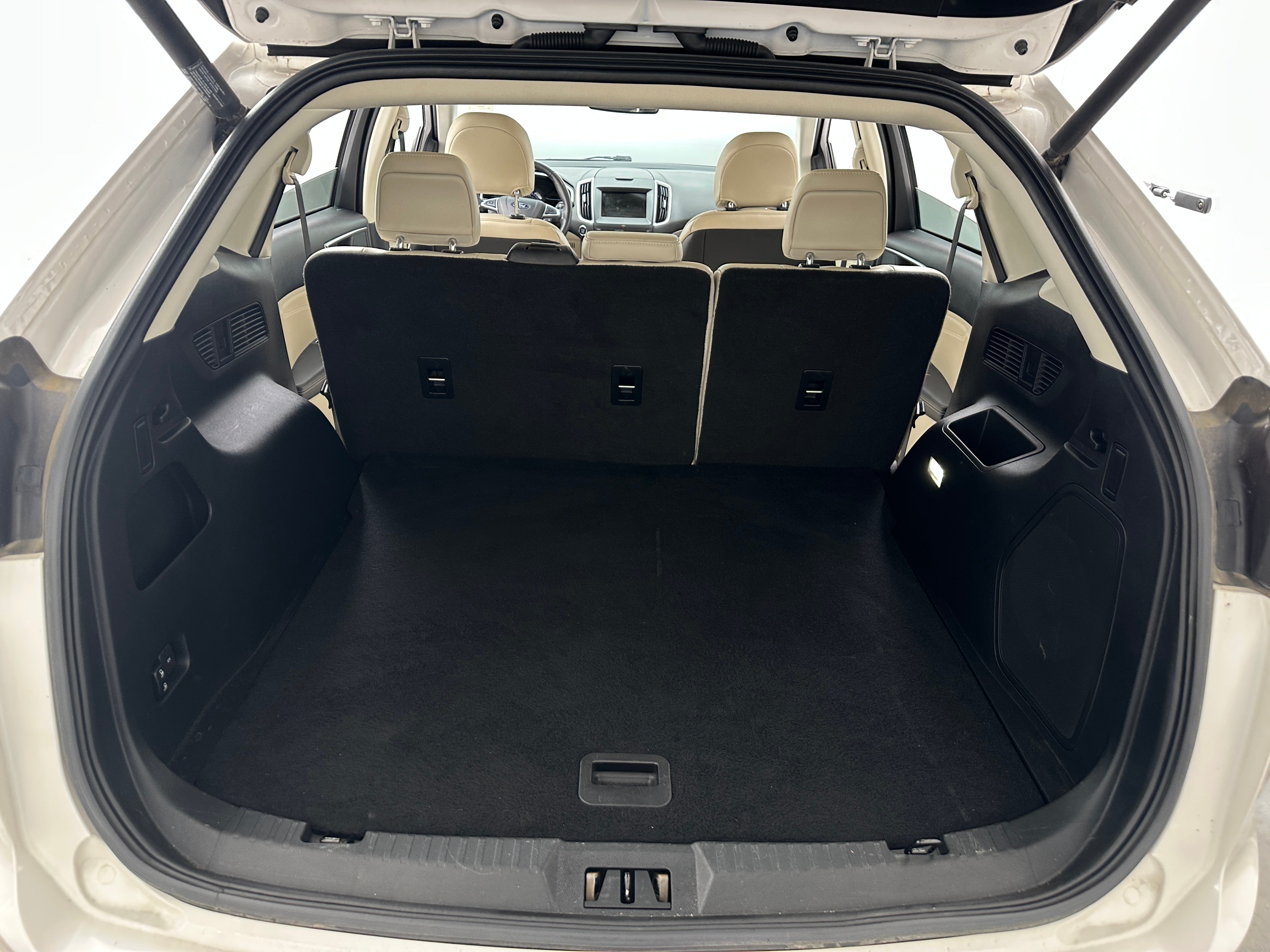 2017 Ford Edge Titanium 7