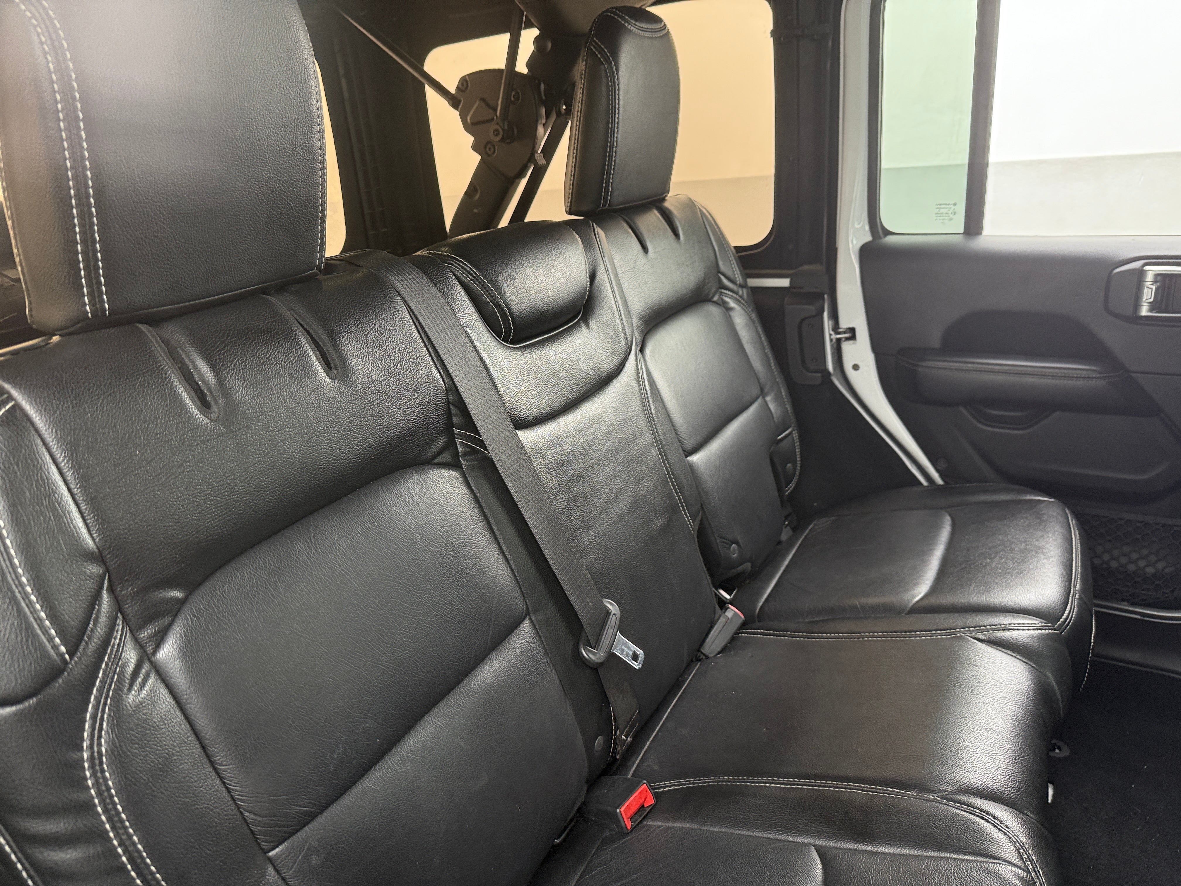 2018 Jeep Wrangler Unlimited Sahara 5