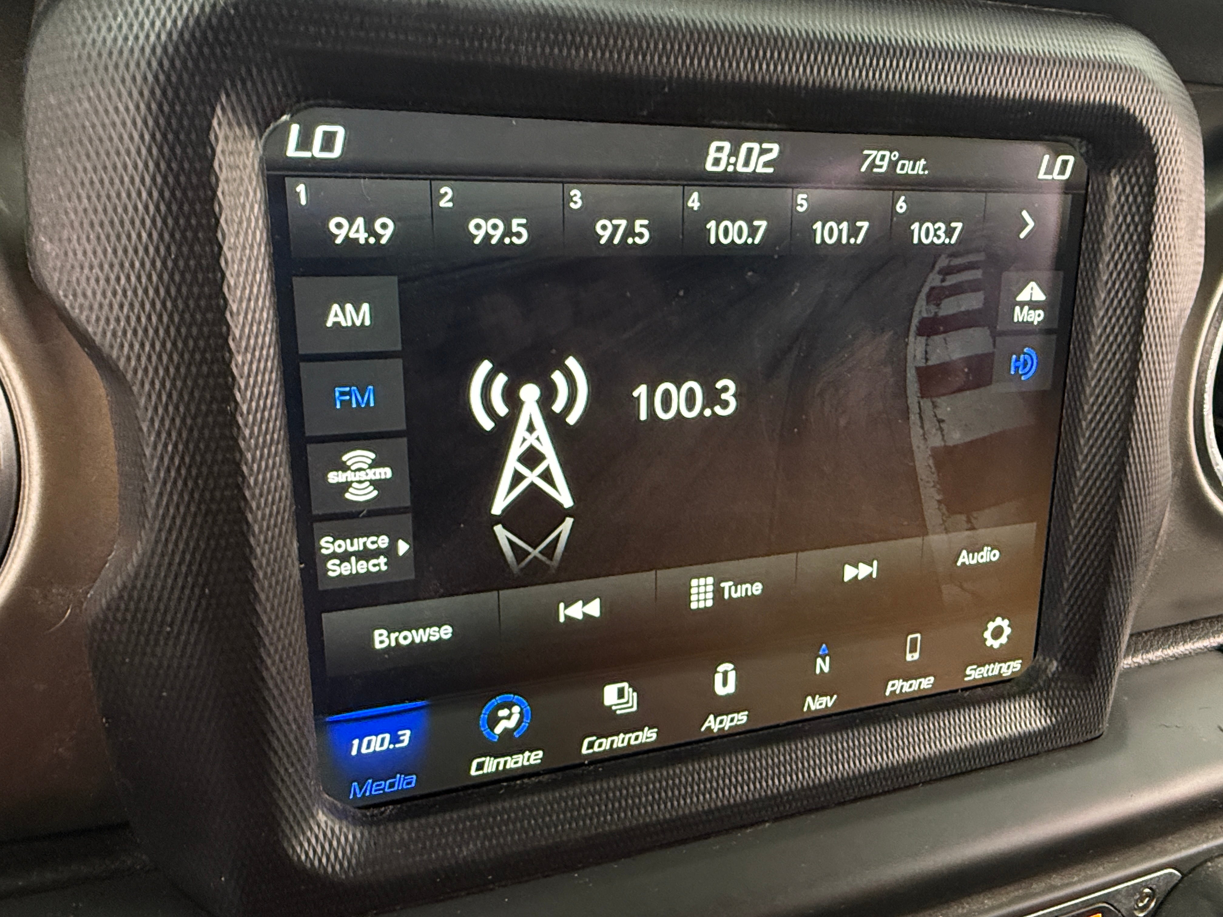 2018 Jeep Wrangler Unlimited Sahara 3