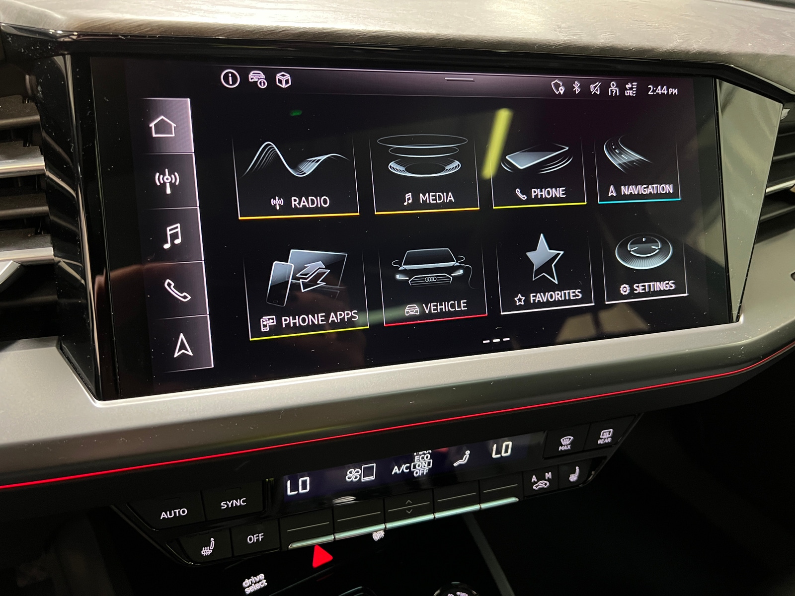 Thumbnail: 2023 Audi Q4 e-tron - 4
