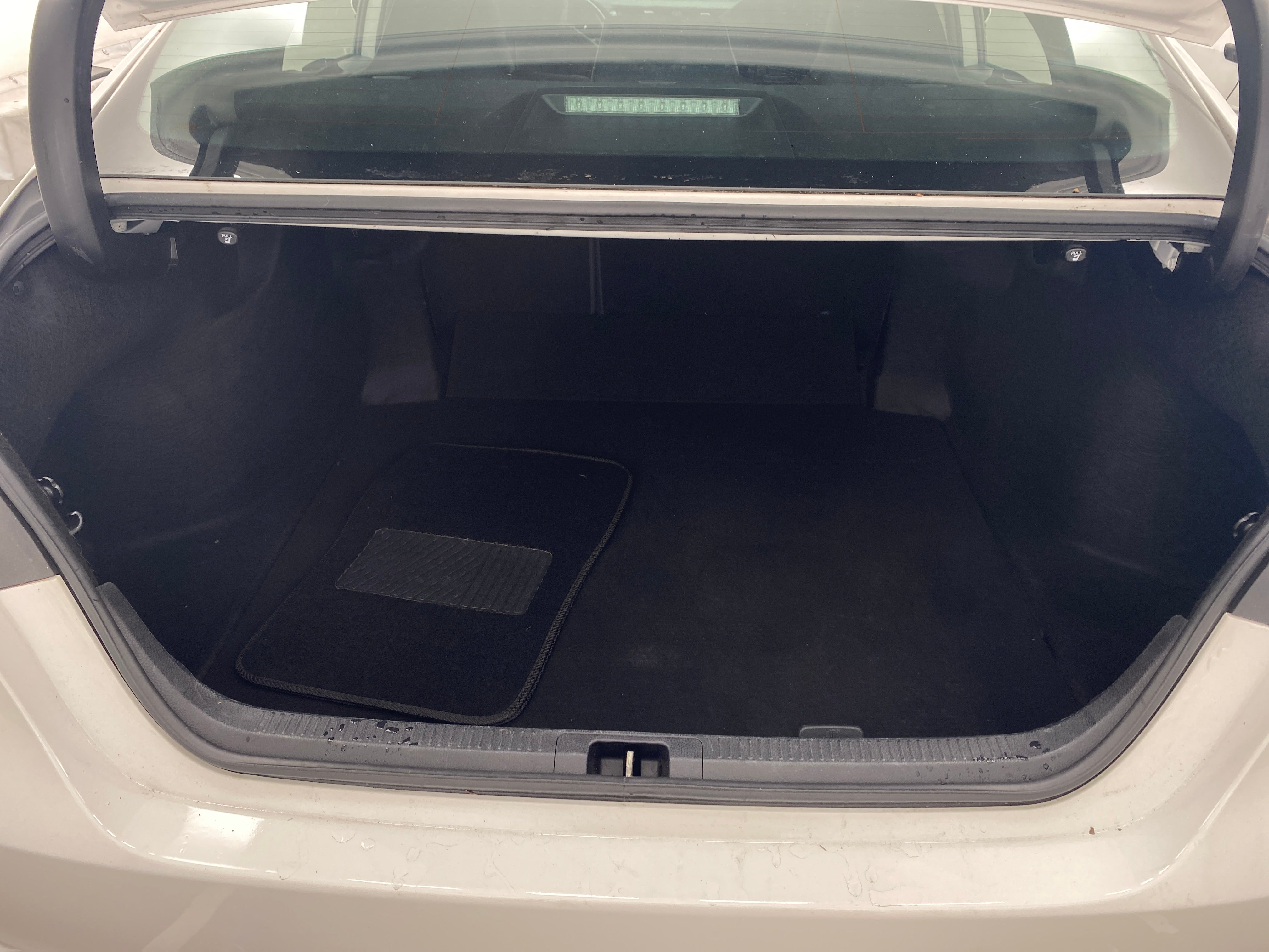 2019 Toyota Camry SE 7
