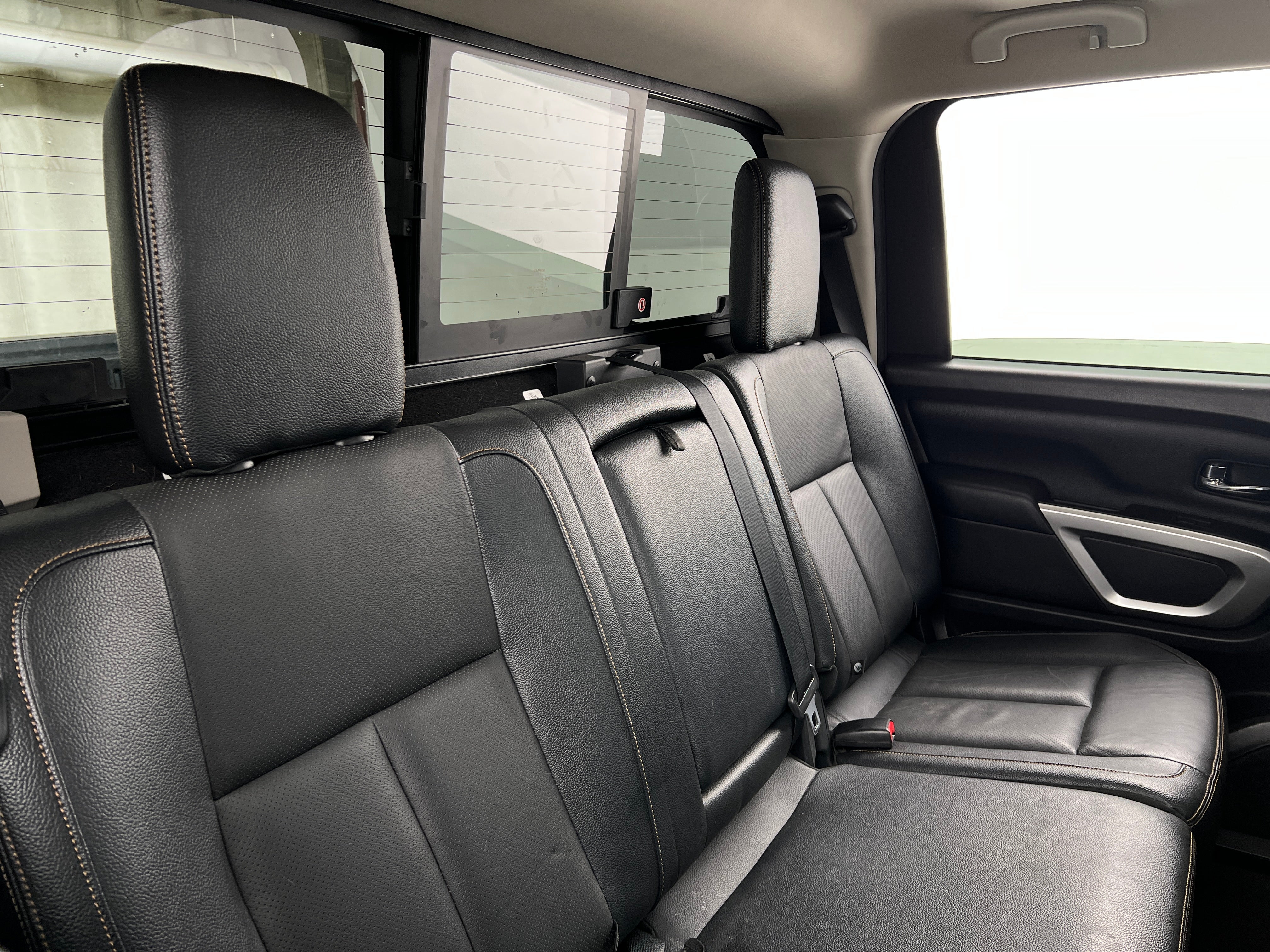 2017 Nissan Titan SV 5