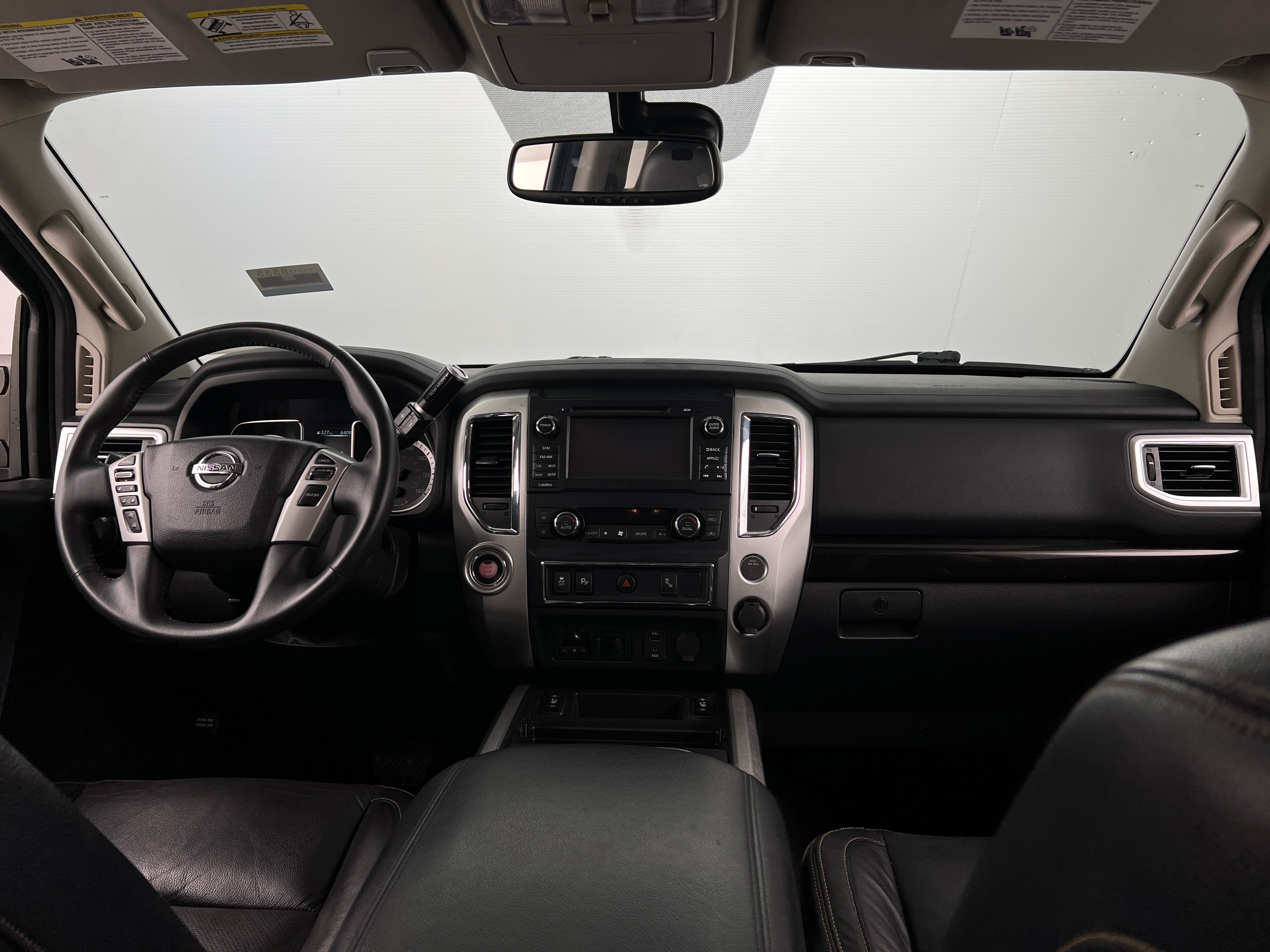 2017 Nissan Titan SV 2