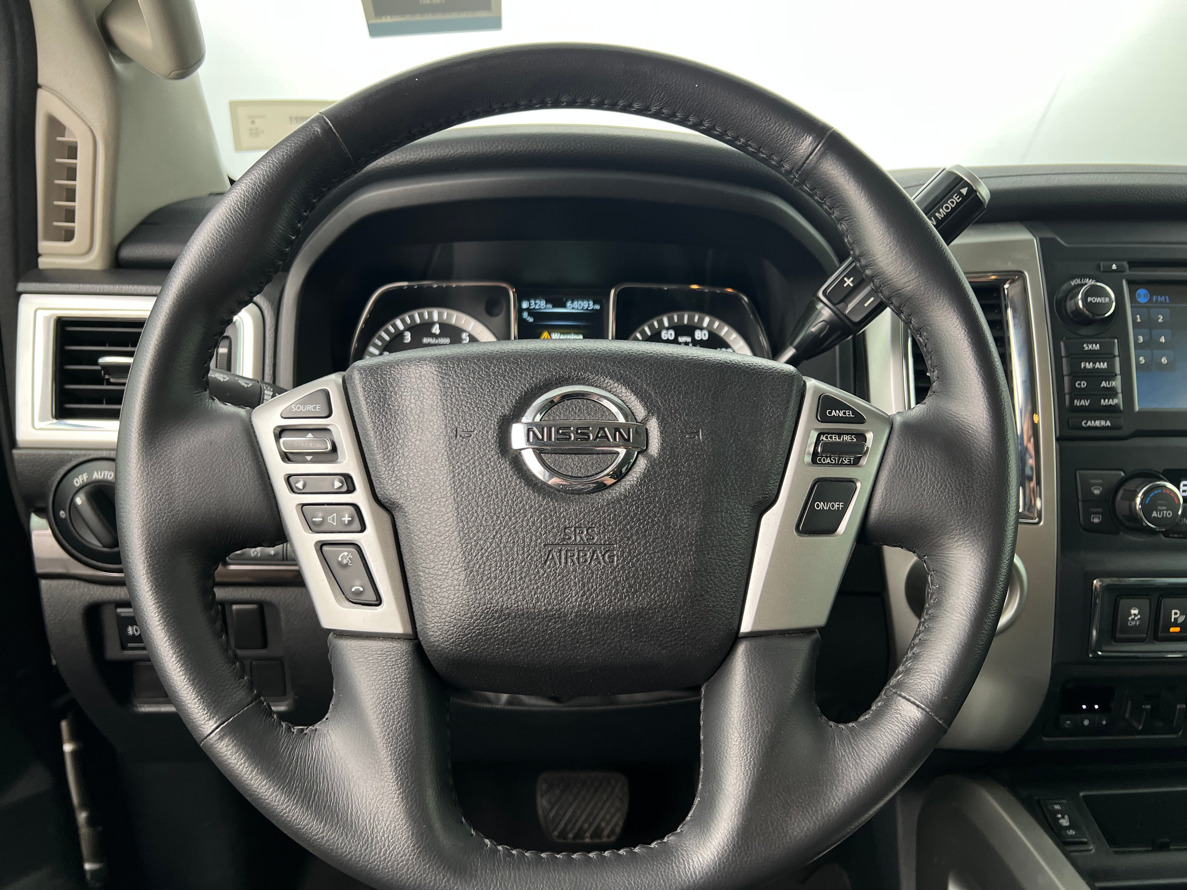 2017 Nissan Titan SV 4