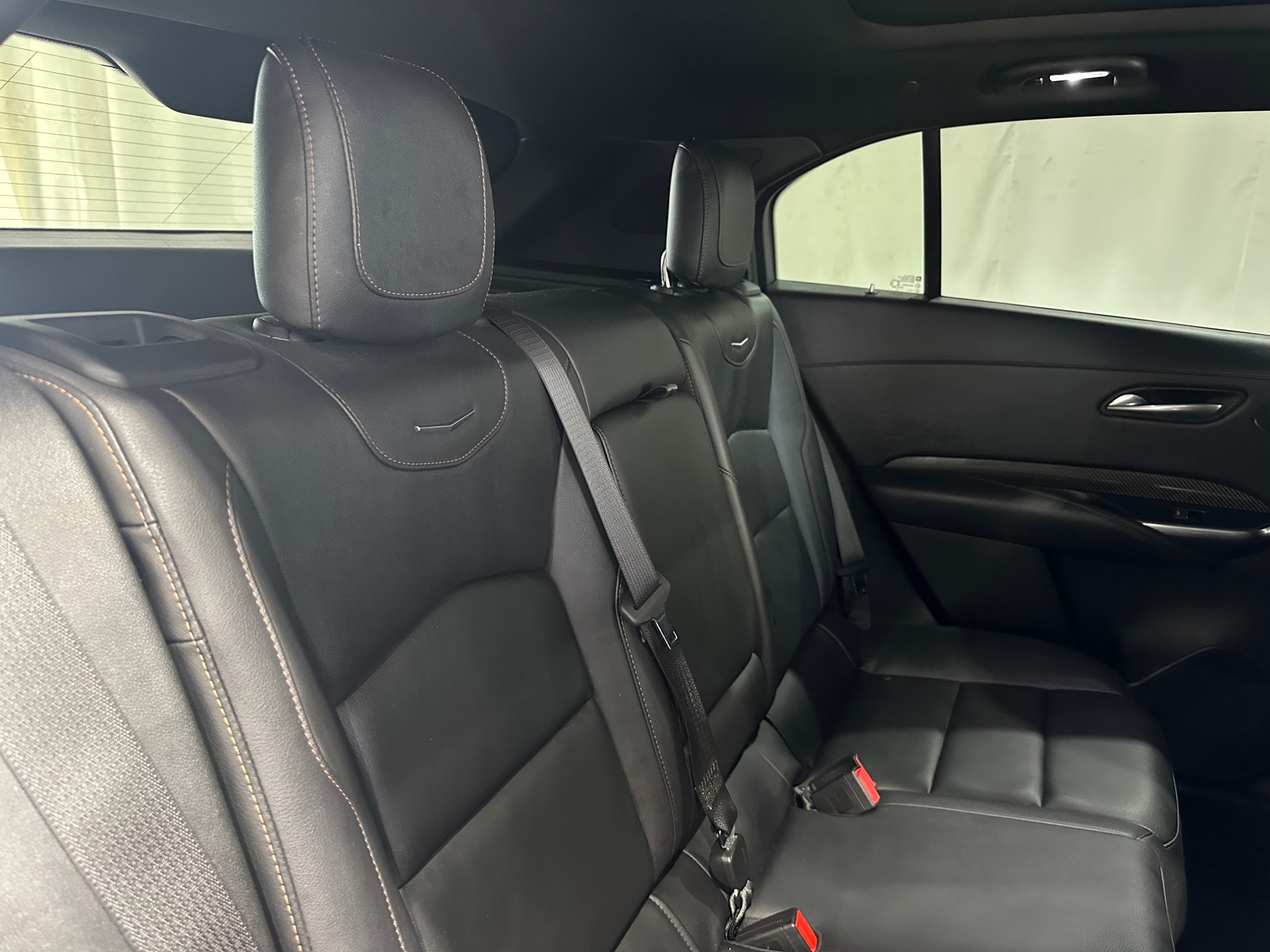 Thumbnail: 2021 Cadillac XT4 - 6