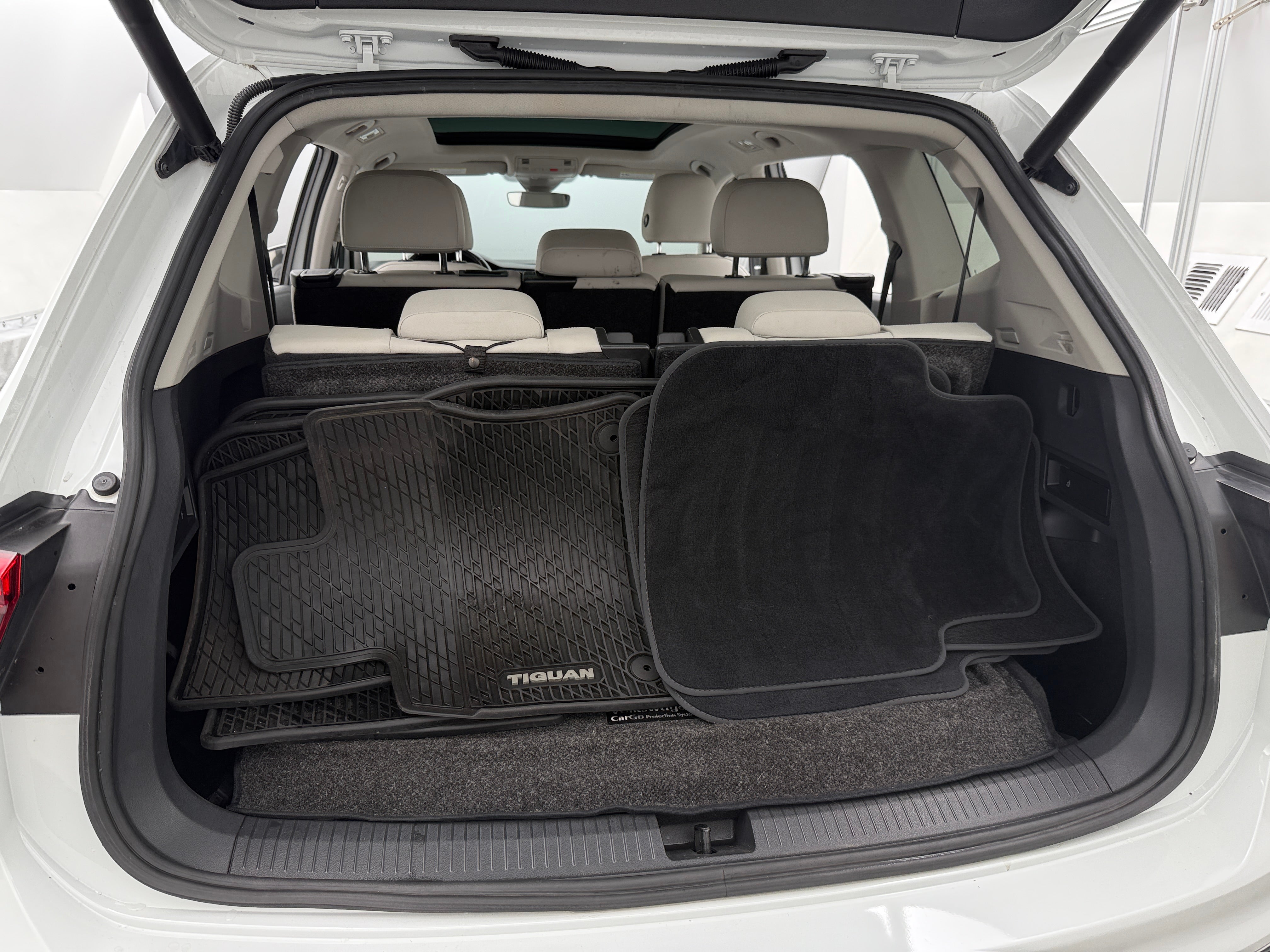 2018 Volkswagen Tiguan SEL 6